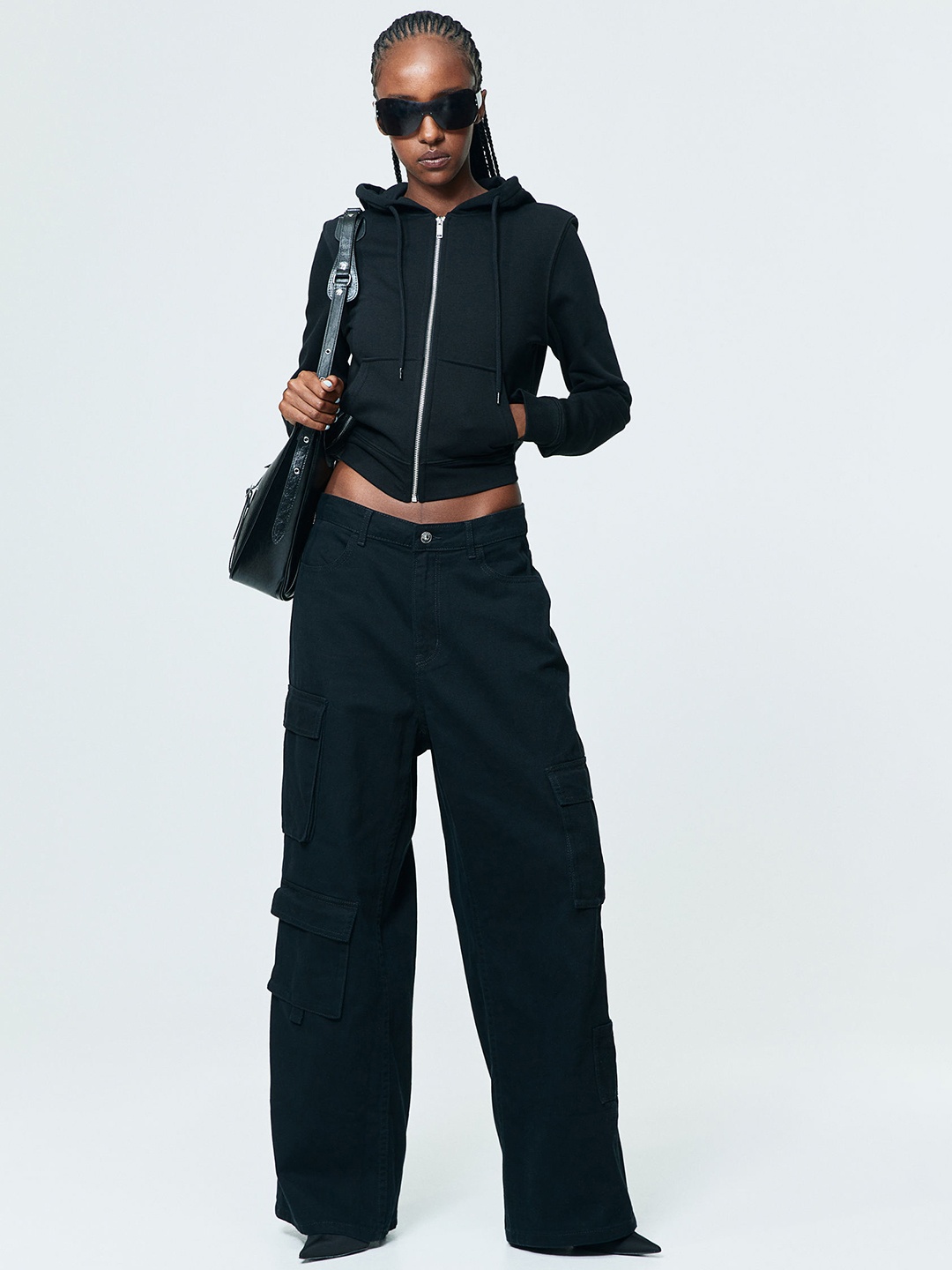 

H&M Women Twill Cargo Trousers, Black