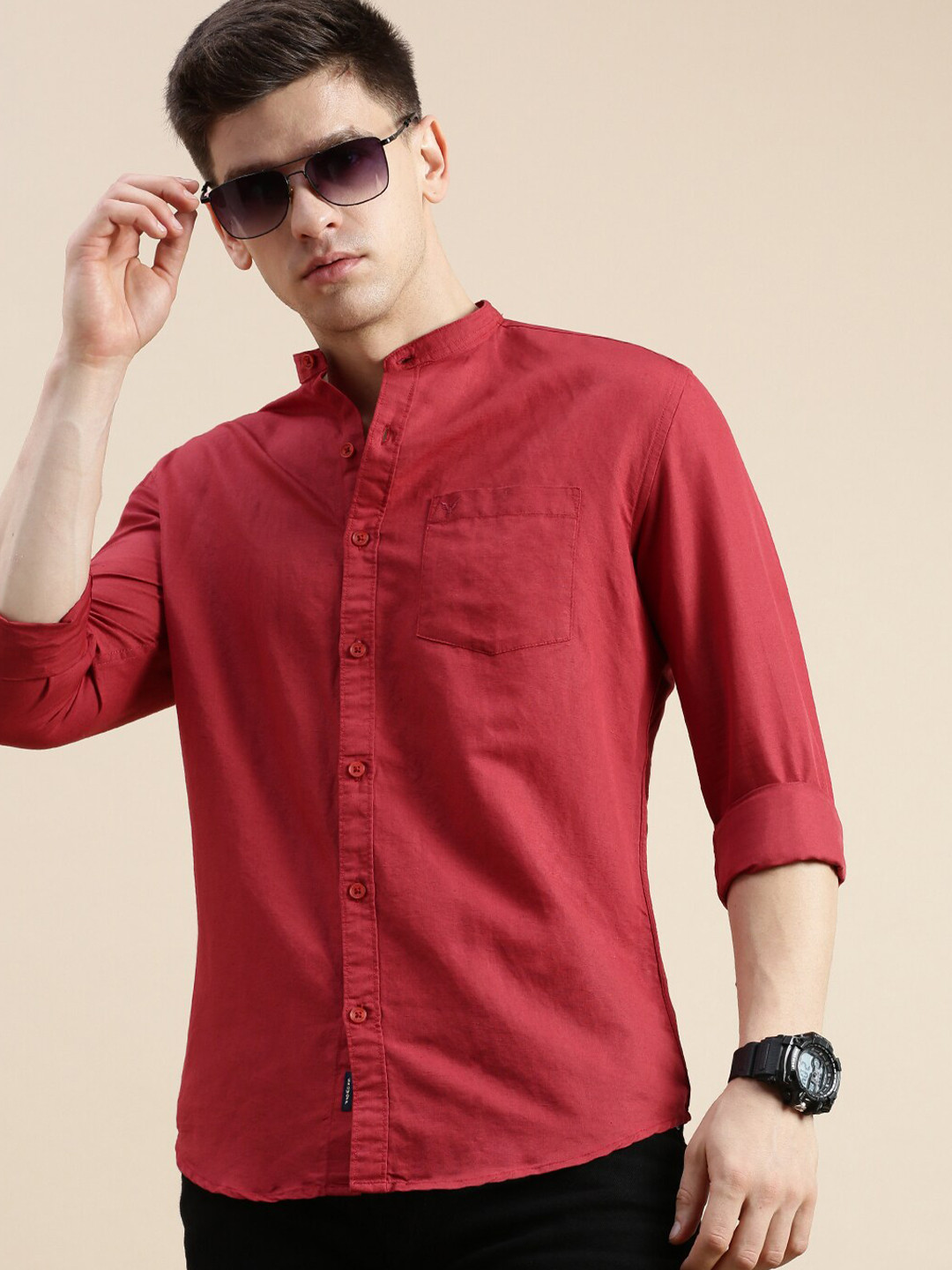 

SHOWOFF Standard Slim Fit Mandarin Collar Long Sleeves Casual Shirt, Maroon