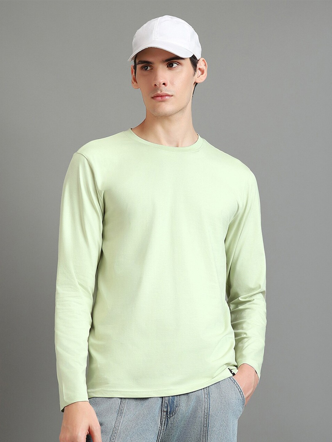 

Bewakoof Green Long Sleeves Regular Fit T-shirt