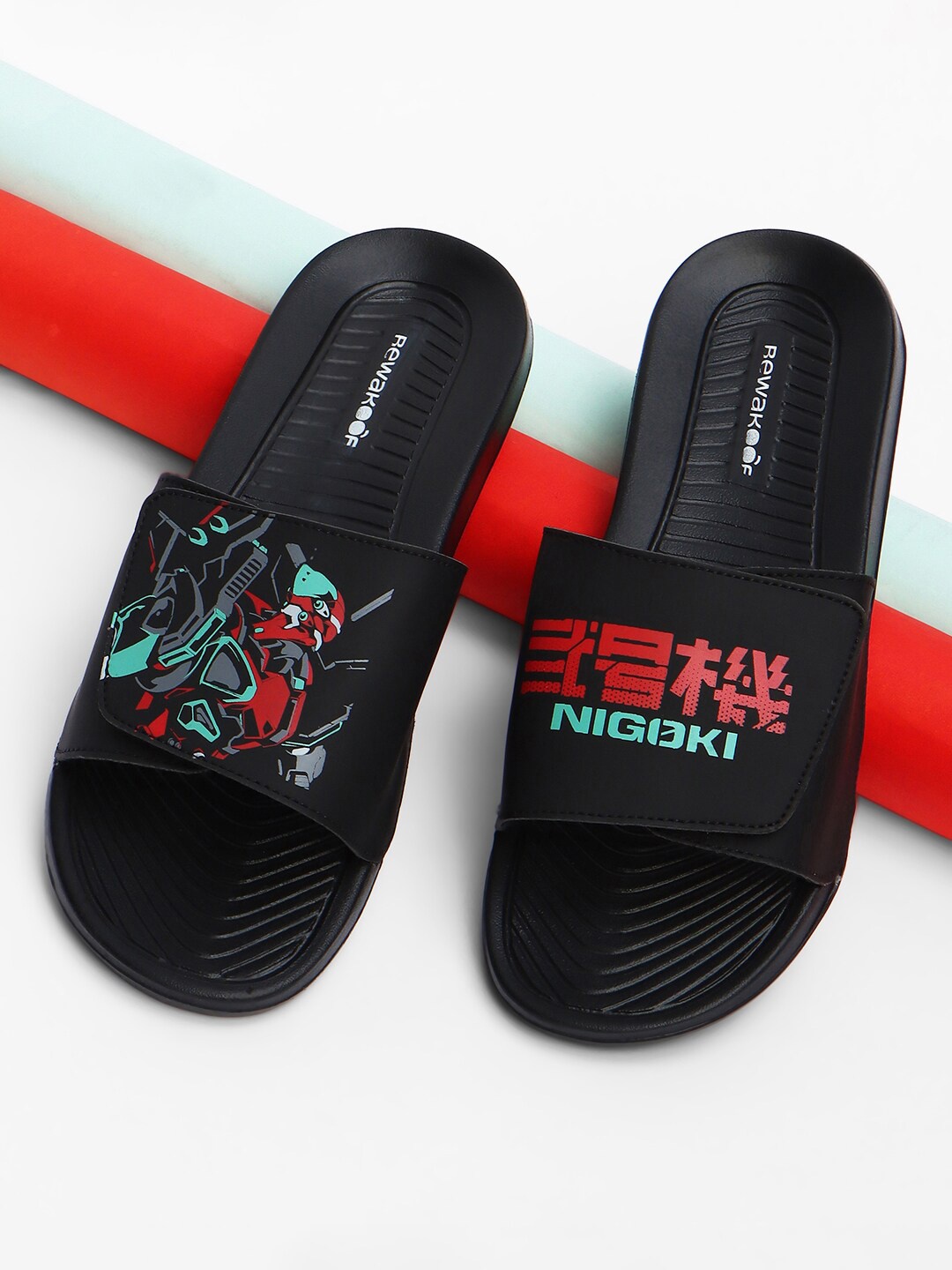 

Bewakoof Men Black & Green Nigoki Printed Sliders