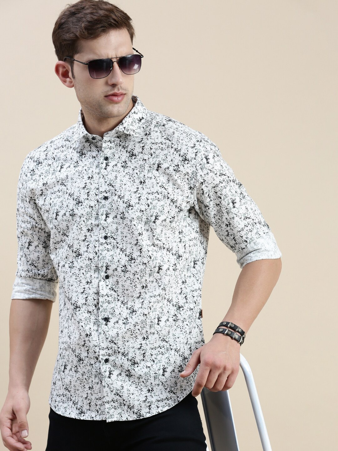 

SHOWOFF Standard Slim Fit Abstract Opaque Printed Cotton Casual Shirt, White