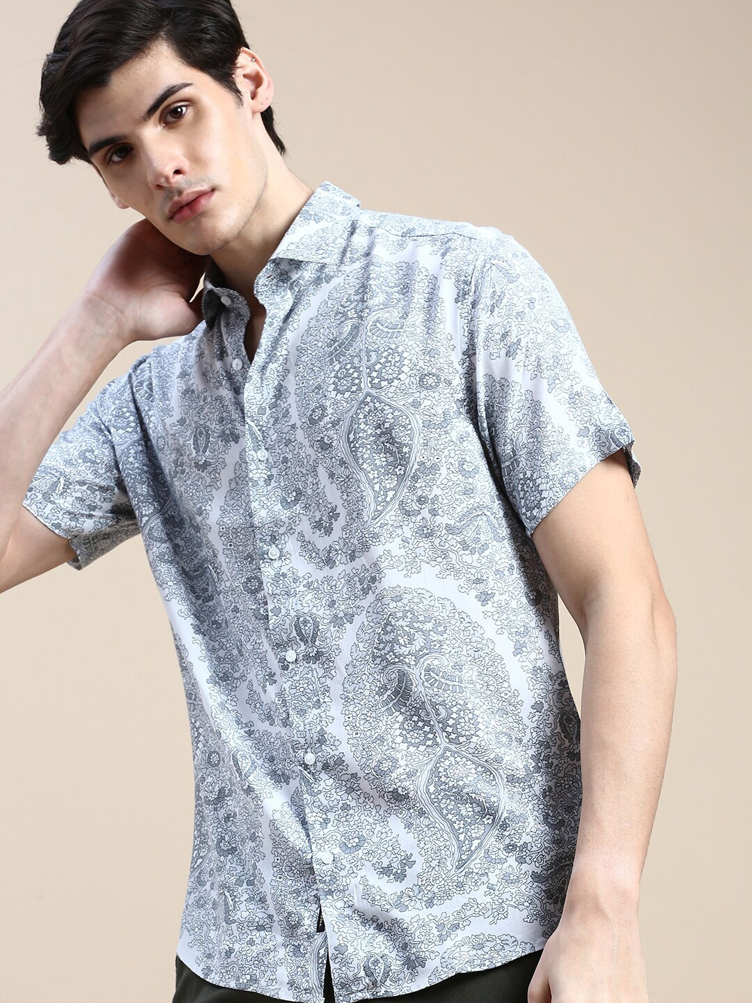 

SHOWOFF Standard Slim Fit Ethnic motifs Printed Cotton Casual Shirt, Grey