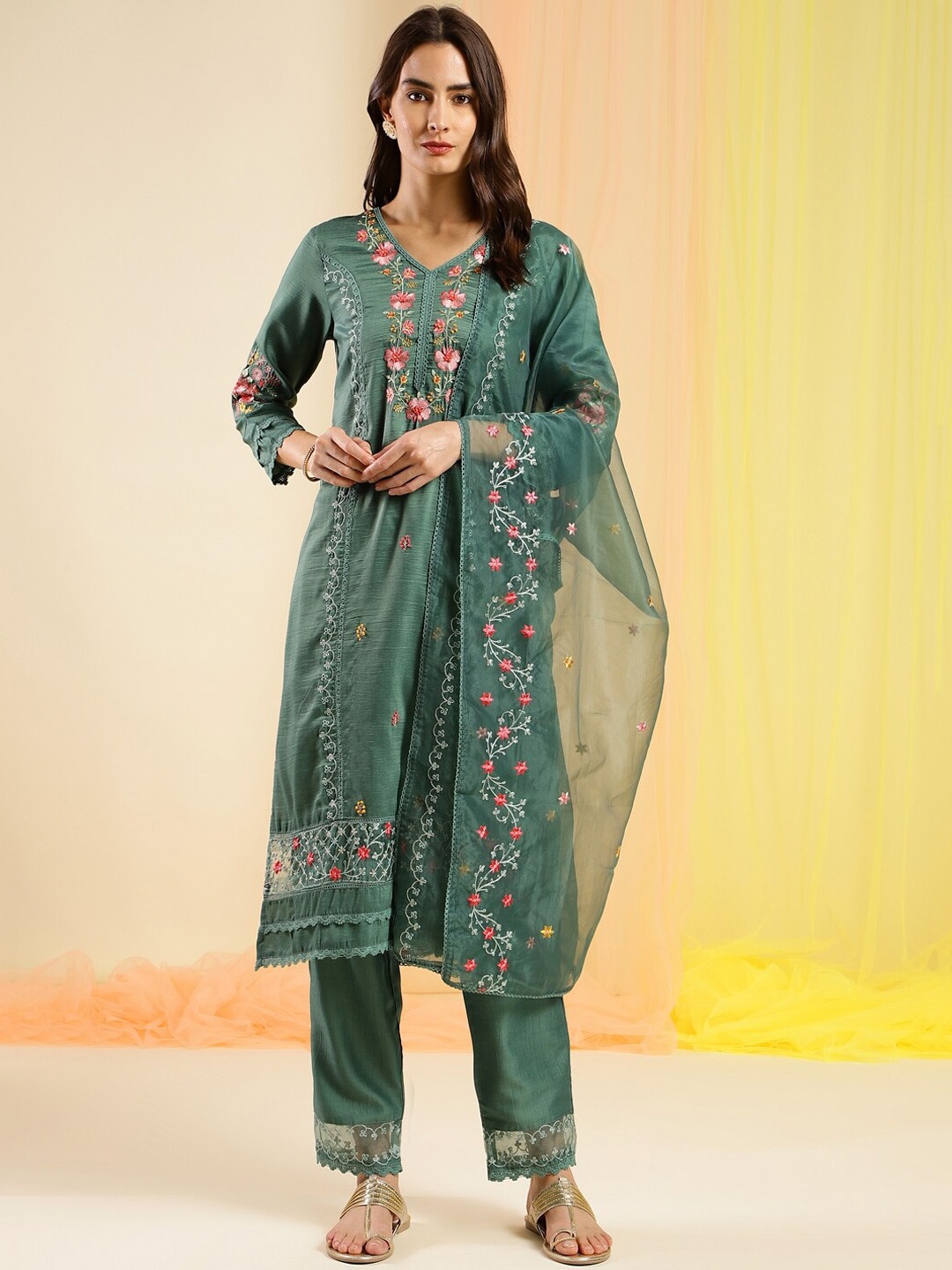 

Sangria Floral Embroidered Straight Kurta With Trouser & Dupatta, Green