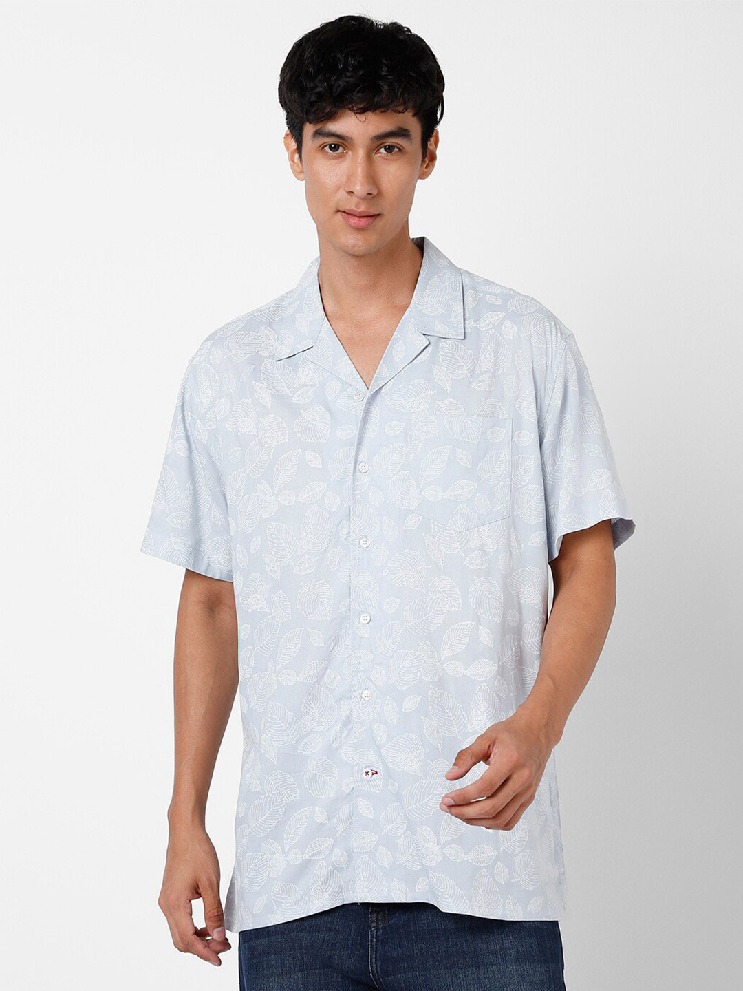 

VASTRADO Floral Printed Spread Collar Regular Fit Casual Shirt, Blue