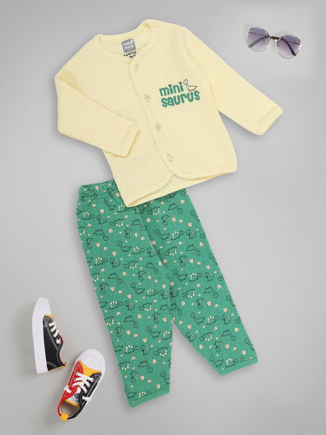 

MeeMee Kids Printed Pure Cotton T-Shirt With Shorts, Yellow