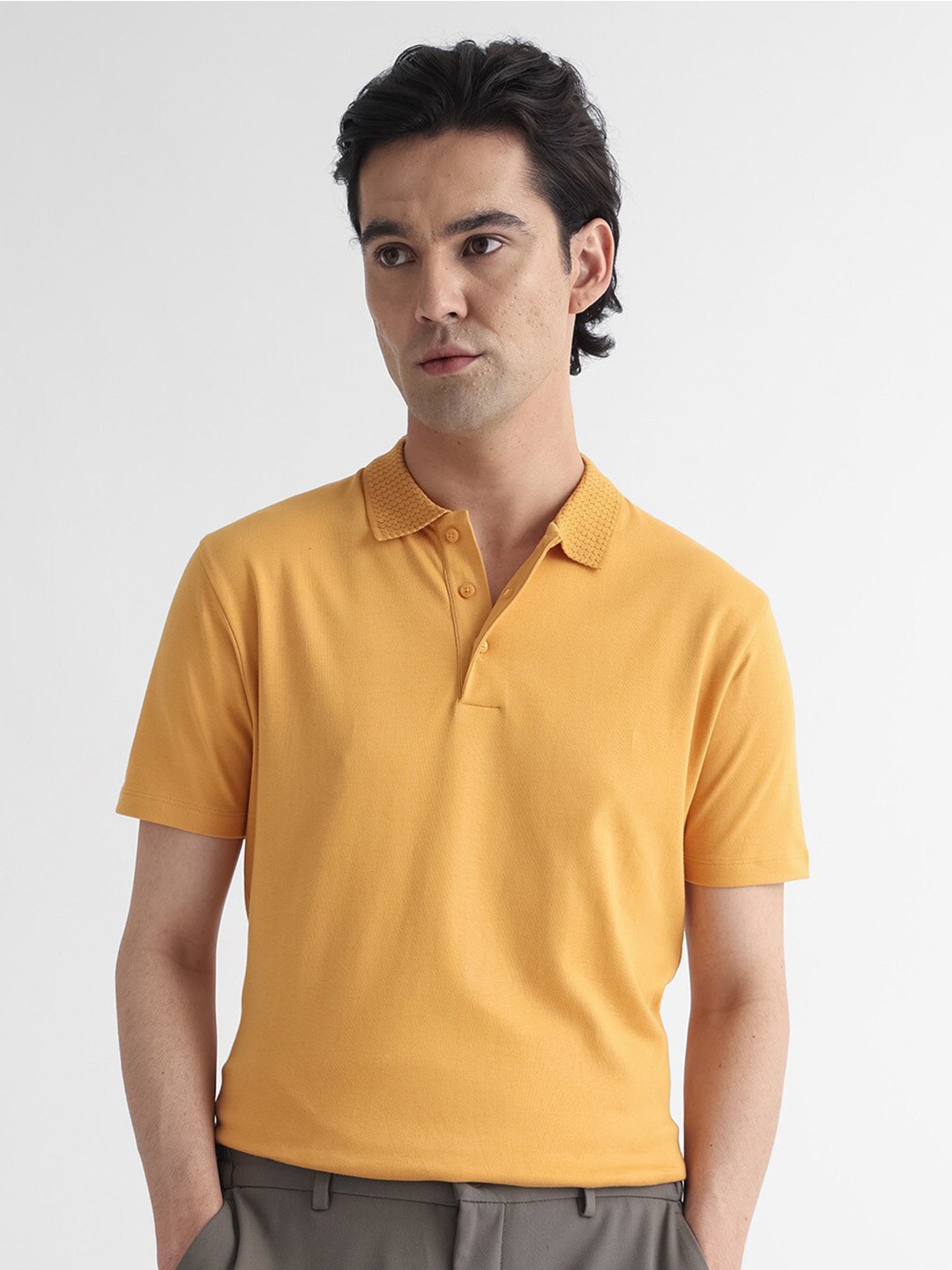 

RARE RABBIT Men Braidey Cotton Slim Fit T-Shirt, Yellow