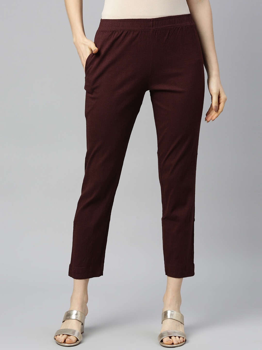 

GOLDSTROMS Women Cropped Trousers, Coffee brown