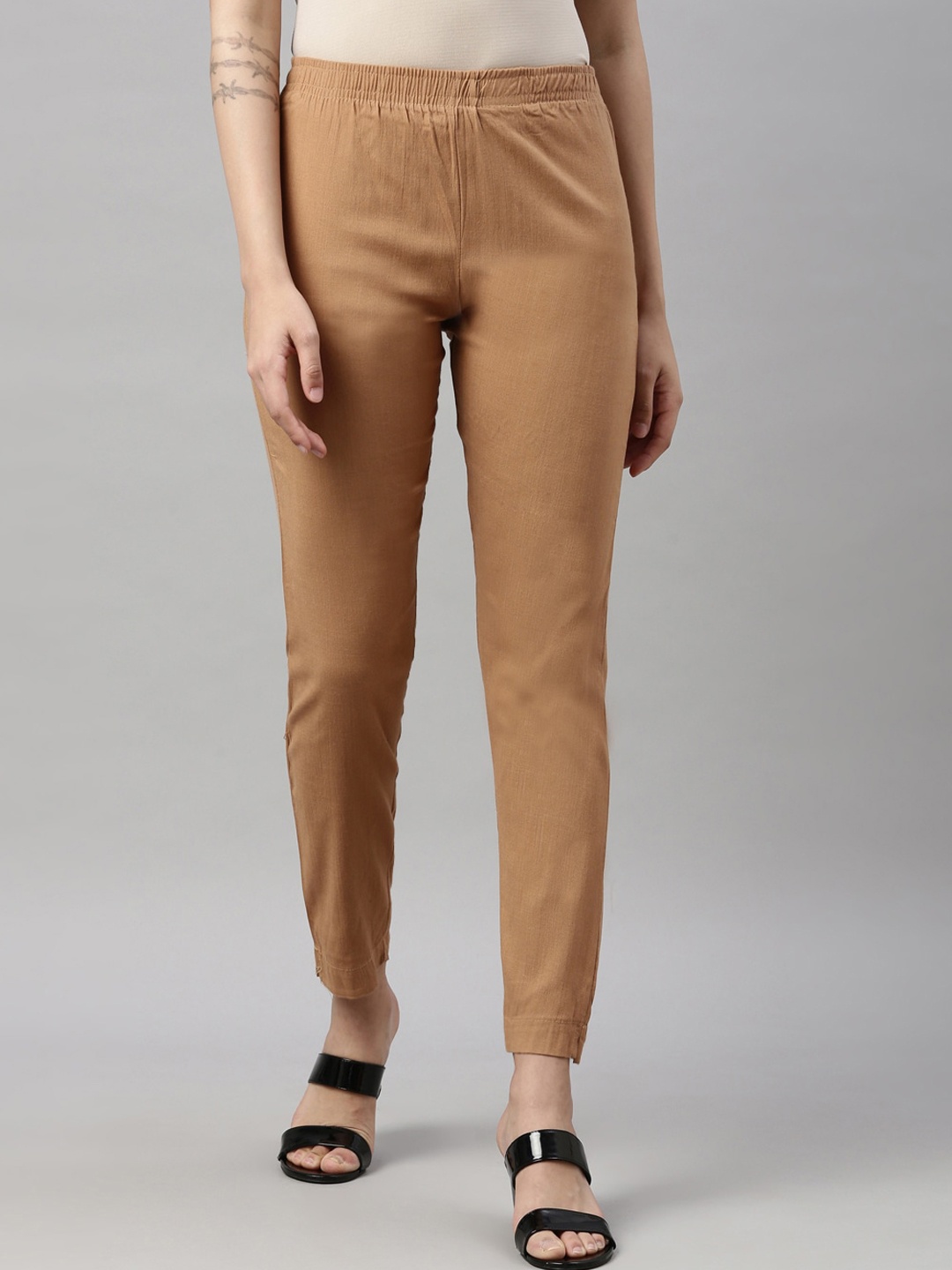 

GOLDSTROMS Mid Rise Cropped Cotton Trousers, Khaki
