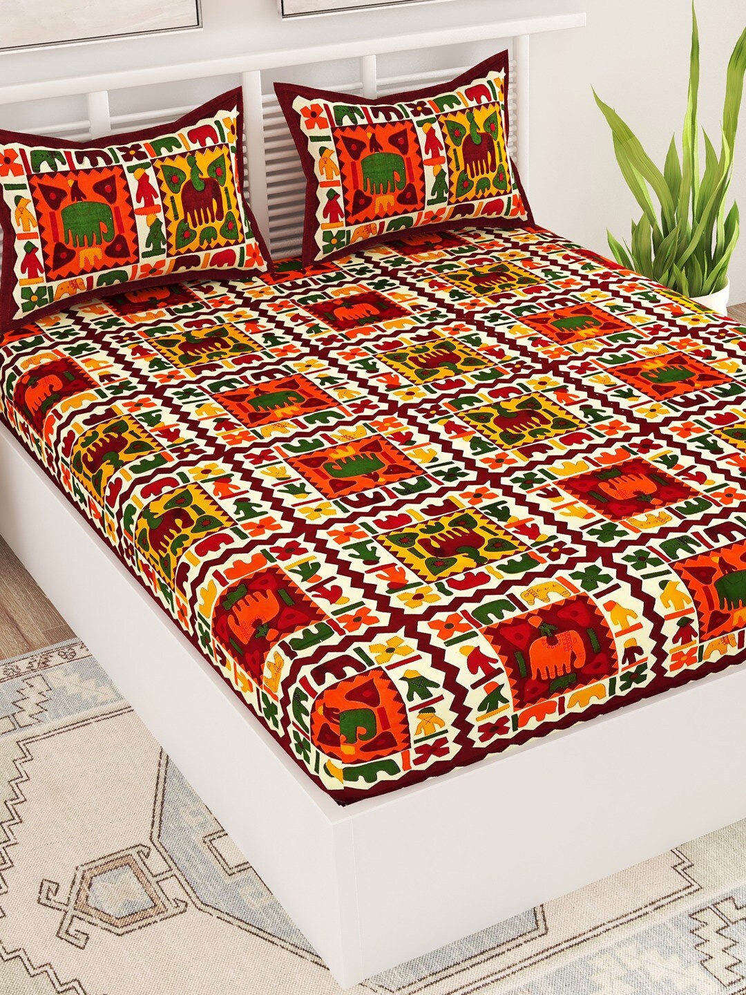 

UNIQCHOICE Maroon Ethnic Motifs Pure Cotton 120 TC Queen Bedsheet With 2 Pillow Covers