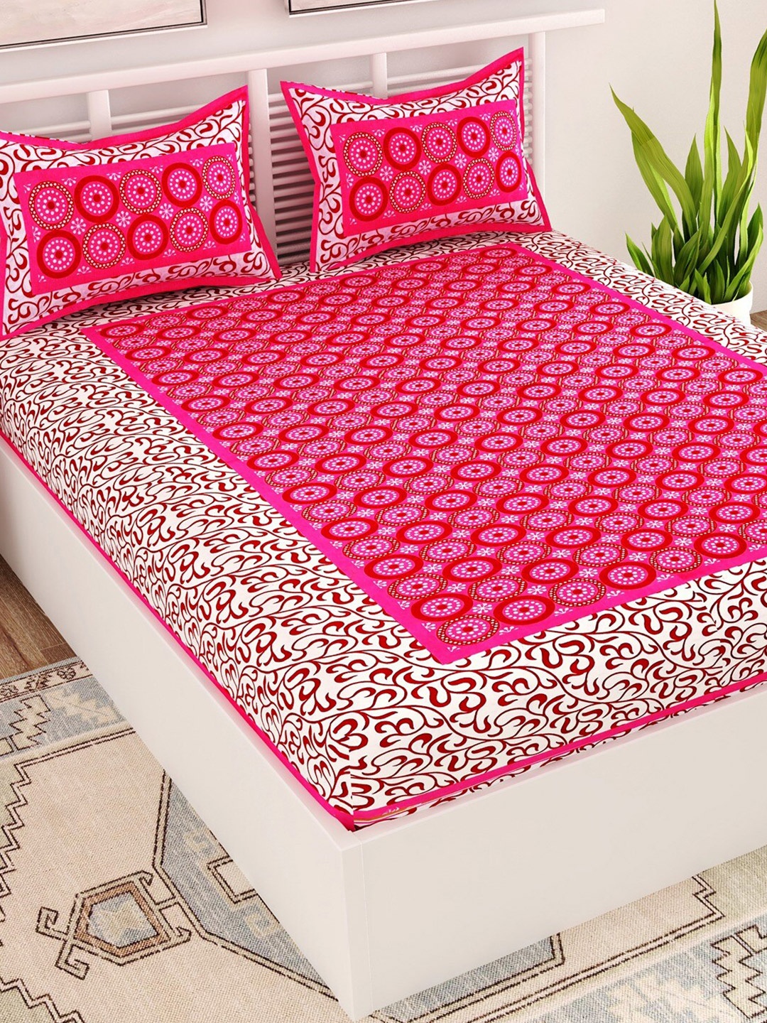 

UNIQCHOICE Pink Ethnic Motifs Pure Cotton 120 TC Queen Bedsheet with 2 Pillow Covers