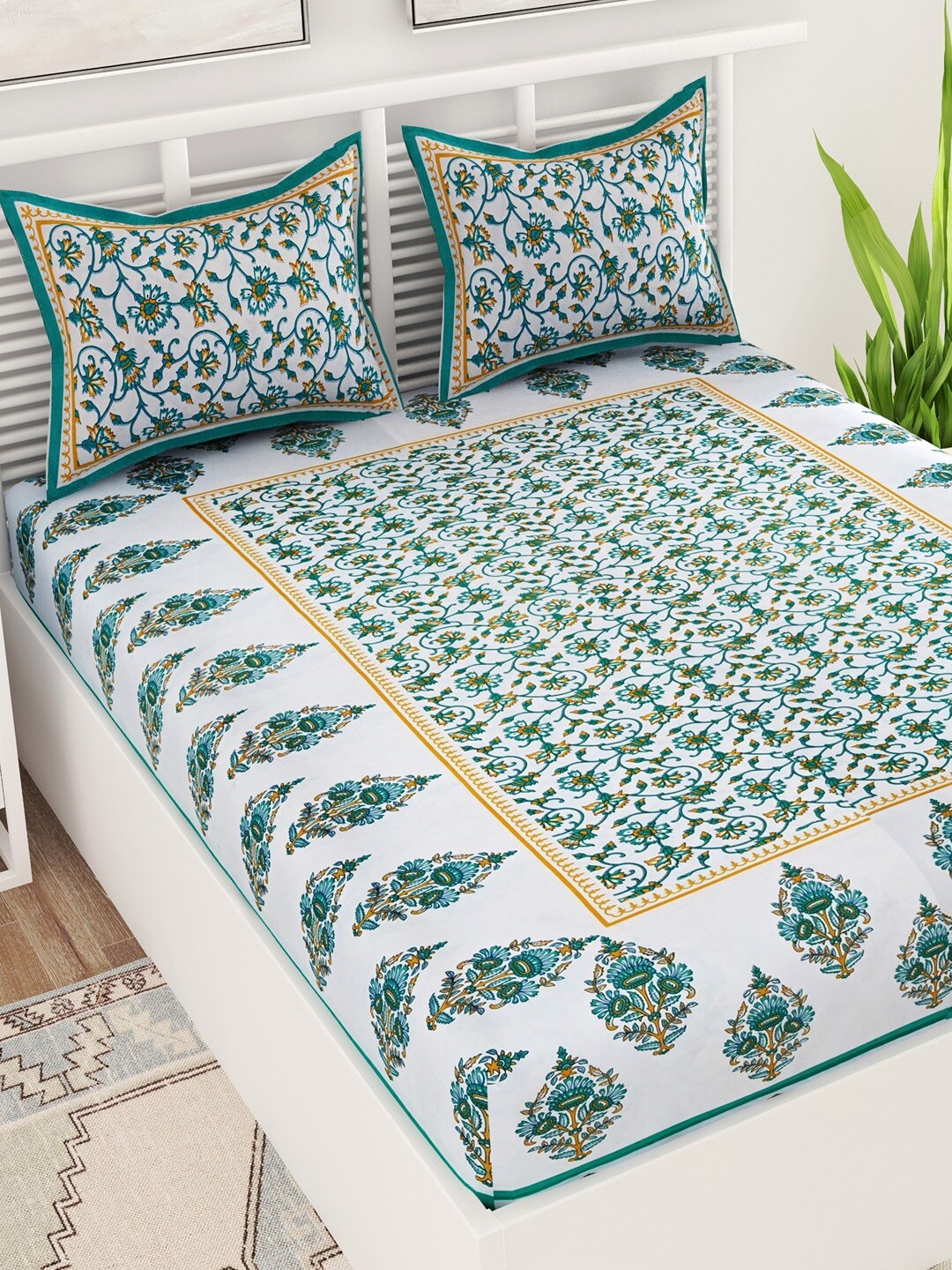 

UNIQCHOICE Sea Green & White Ethnic Motifs Cotton 120 TC Queen Bedsheet & 2 Pillow Covers