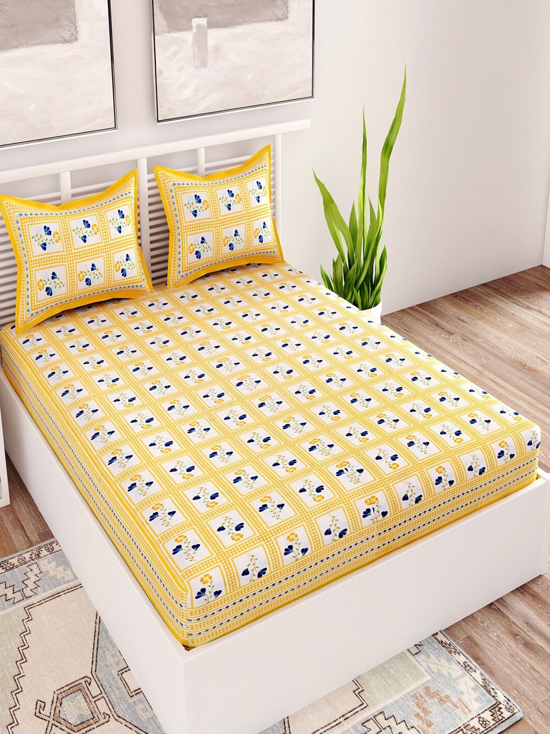 

UNIQCHOICE Yellow & White Printed Cotton 120 TC Queen Bedsheet with 2 Pillow Covers