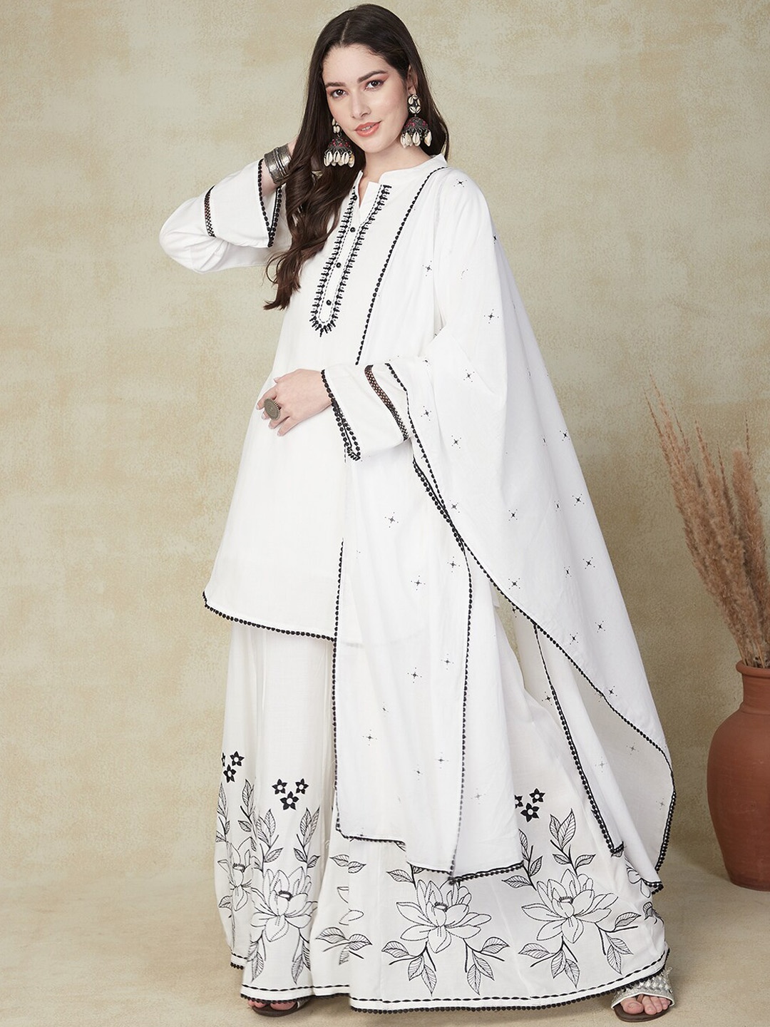 

FASHOR White Ethnic Motifs Yoke Design Thread Work Kurta & Sharara With Dupatta