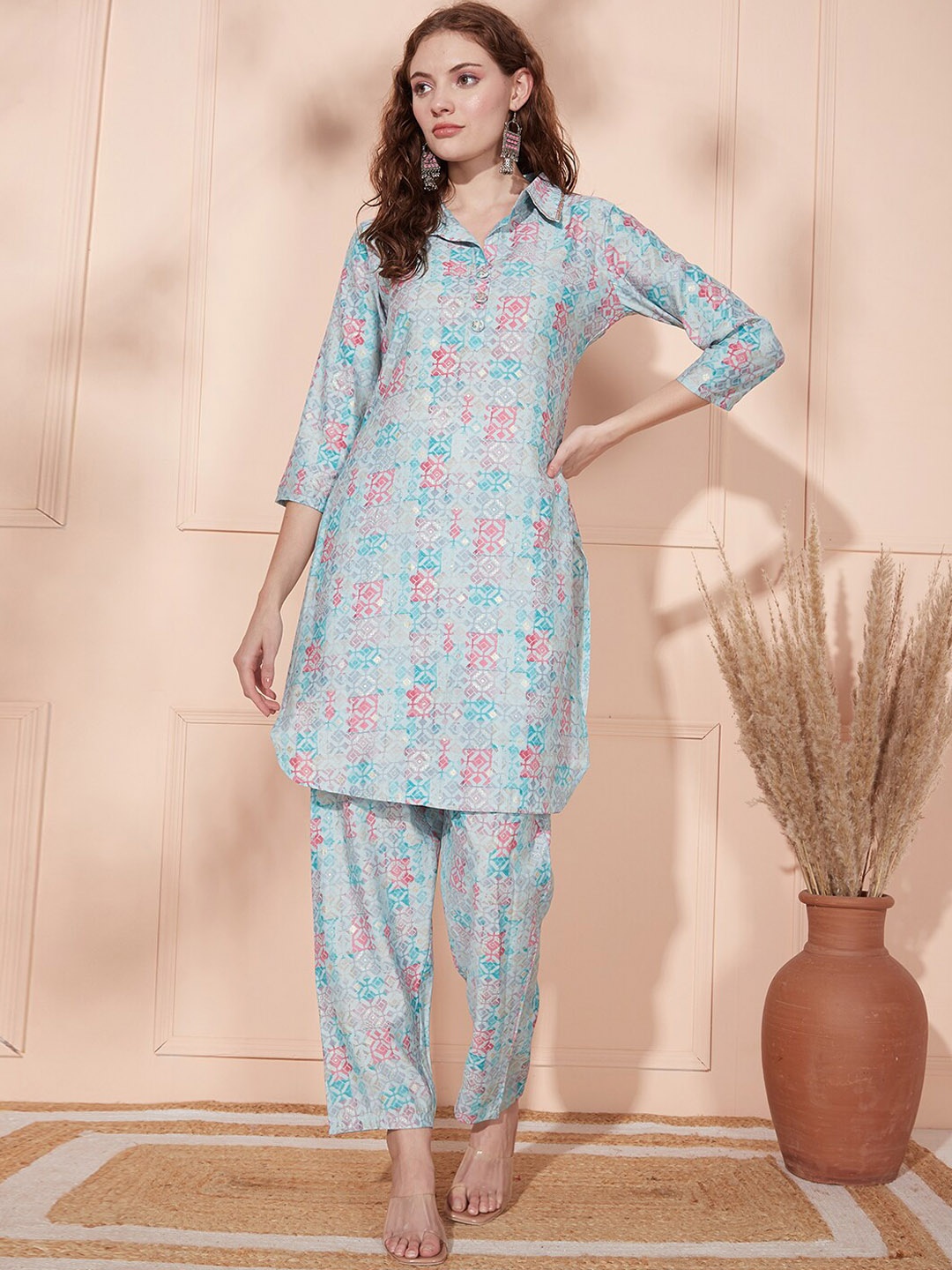 

FASHOR Blue Geometric Printed Shirt Collar Regular Kurta With Trousers