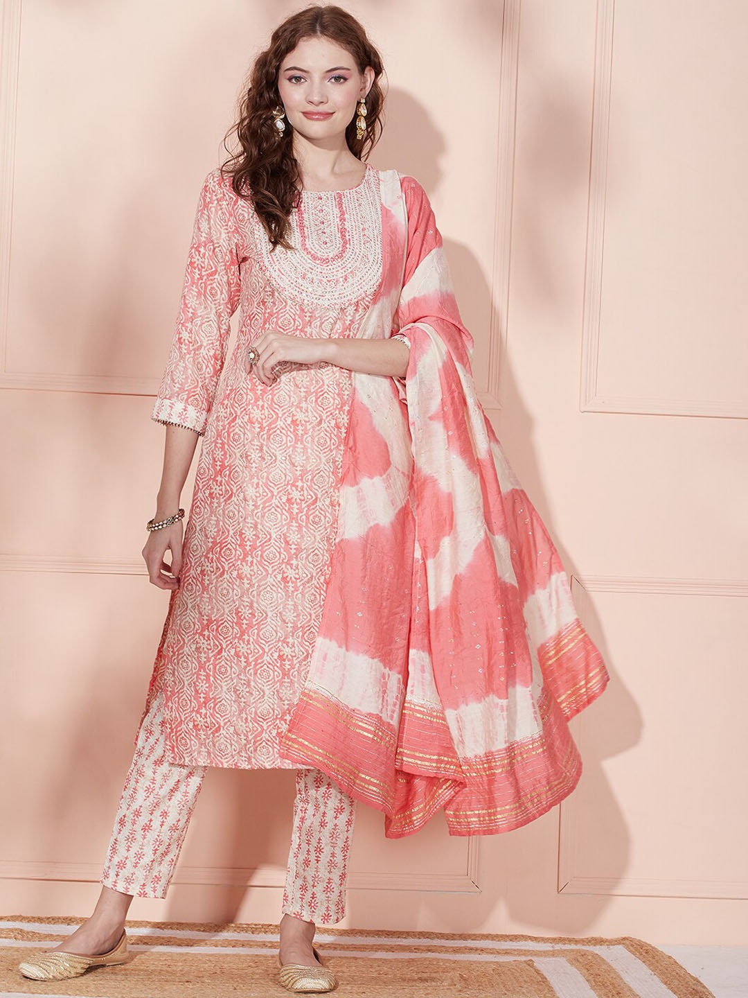 

FASHOR Peach-Coloured Ethnic Motifs Printed Regular Gotta Patti Kurta & Trousers & Dupatta