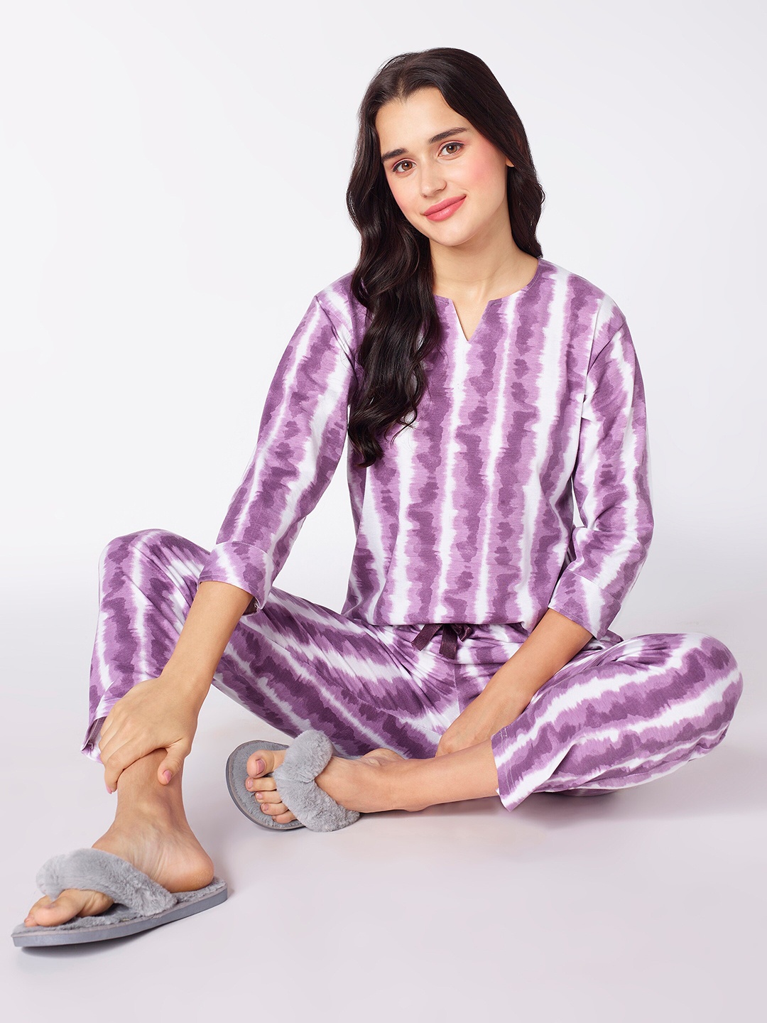 

beebelle Purple & White Tie And Dye Printed Night Suit