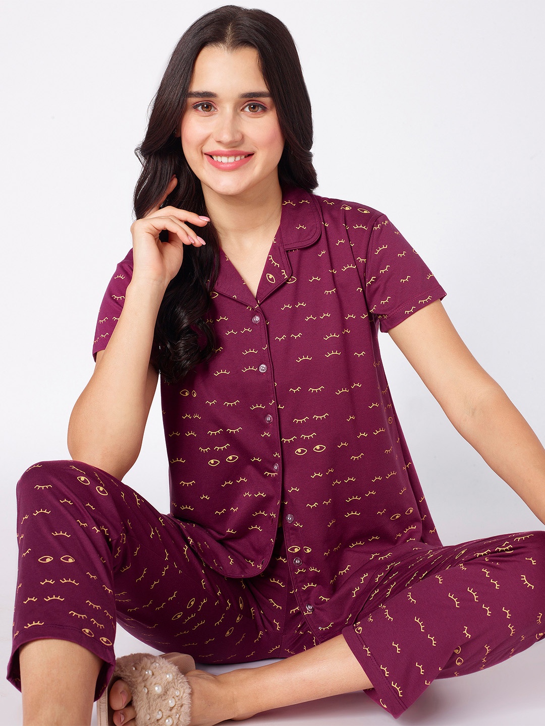 

beebelle Burgundy Graphic Printed Night suit