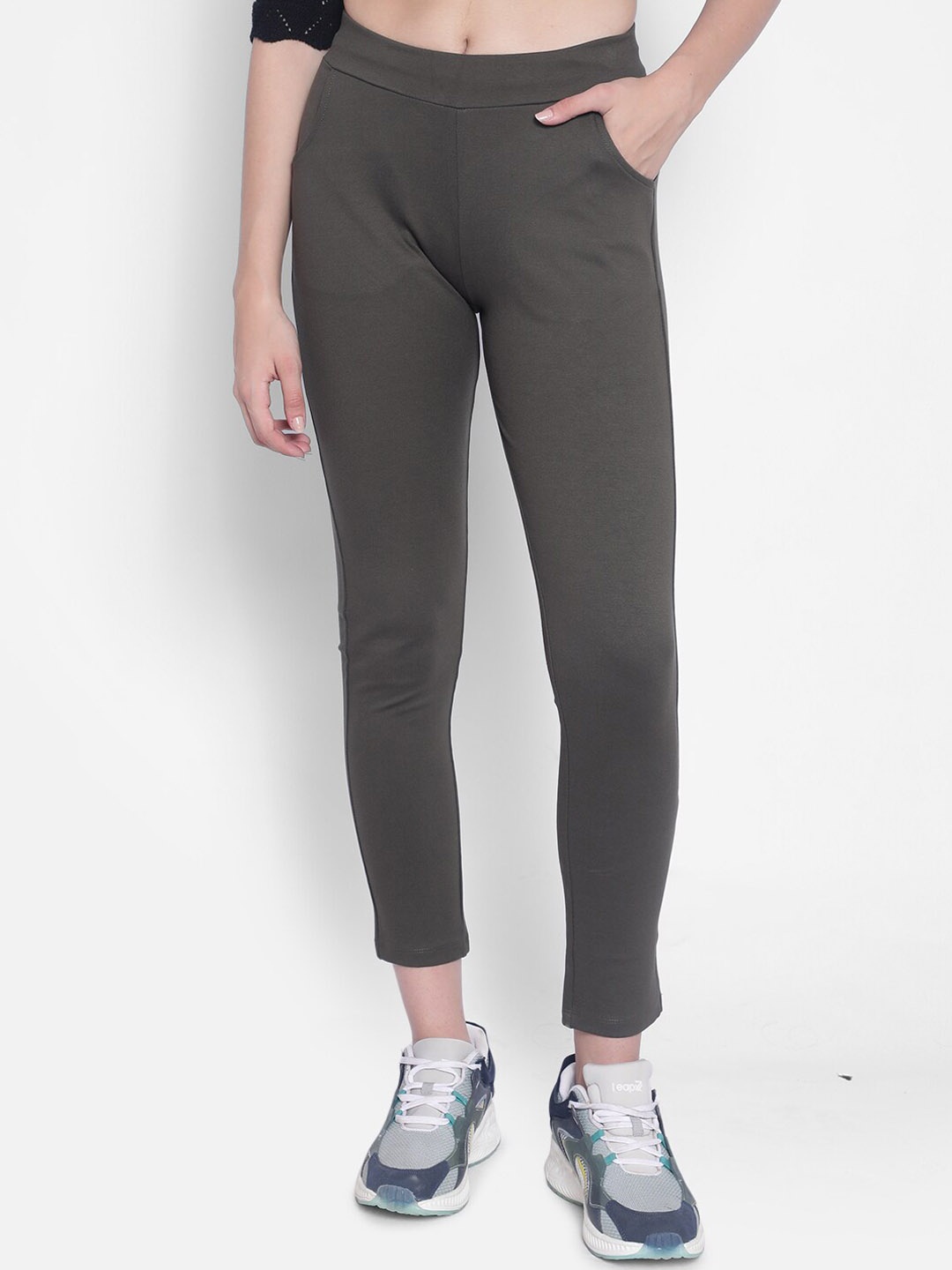 

Crimsoune Club Women Slim-Fit Track Pants, Olive