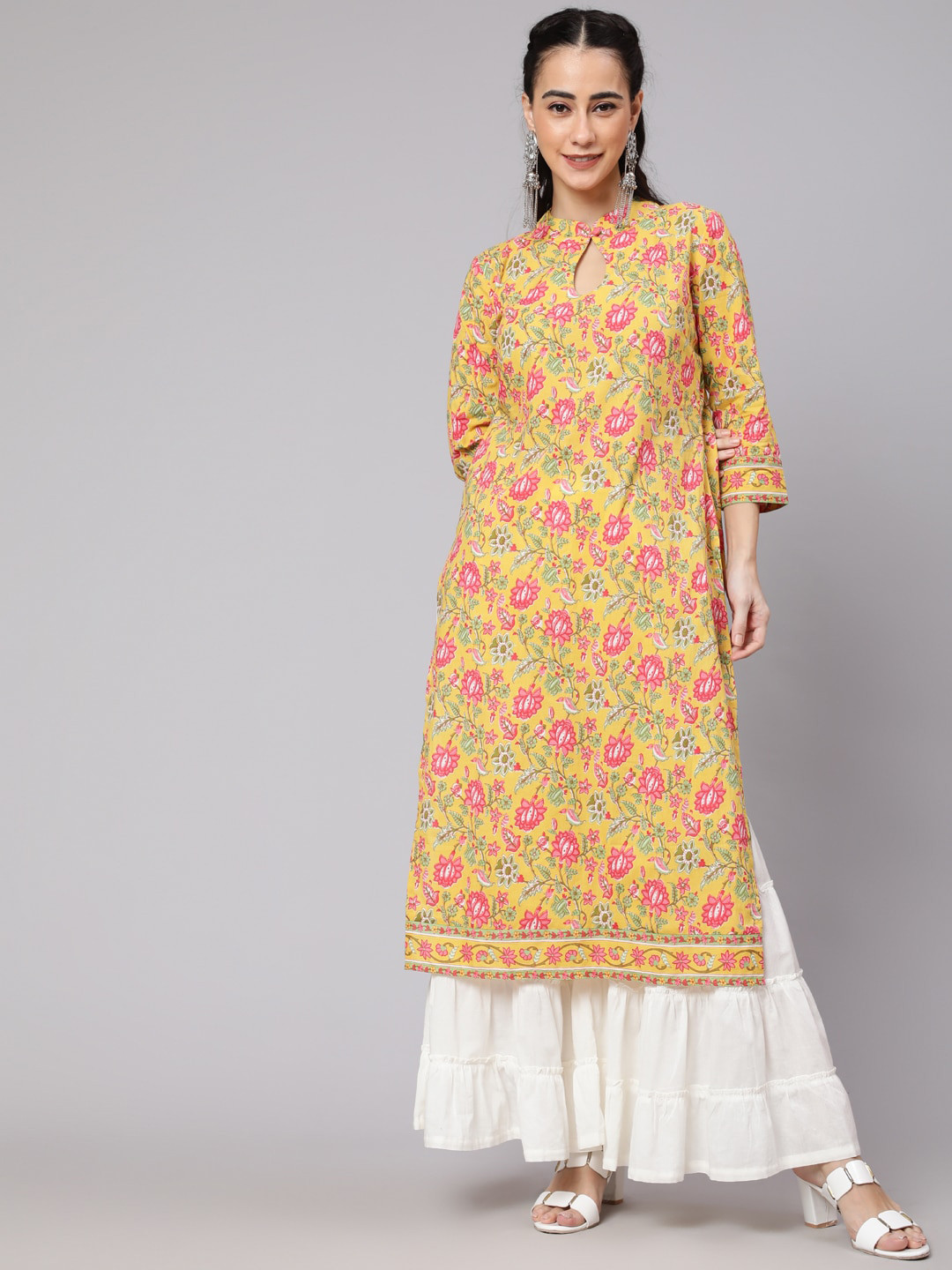 

AKS Floral Printed Keyhole Neck Cotton Kurta, Yellow