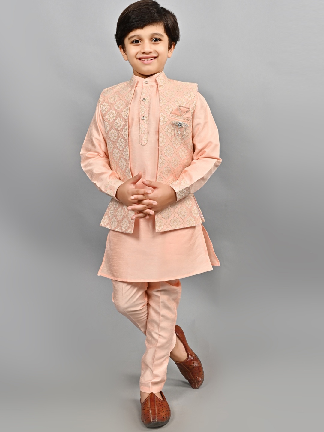 

ahhaaaa Boys Traditional Party Wear Bollywood Style Indo-Western Sherwani, Pink