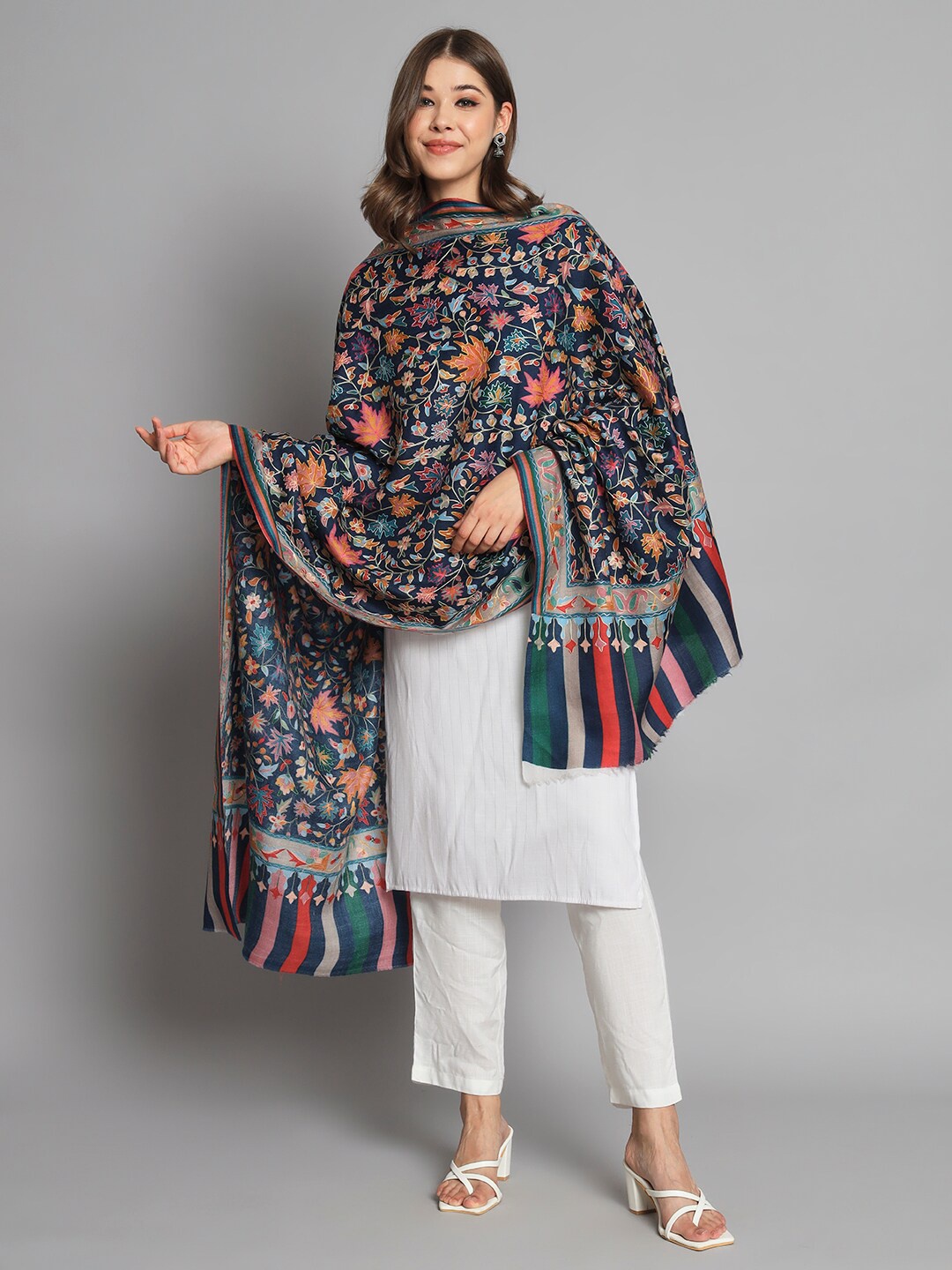 

MODARTA Printed Woolen Shawl, Navy blue