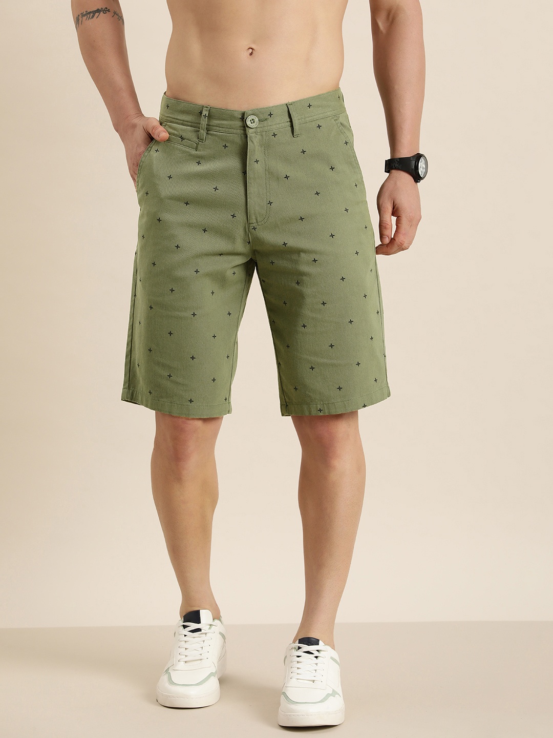 

HERE&NOW Men Abstract Printed Slim Fit Shorts, Olive