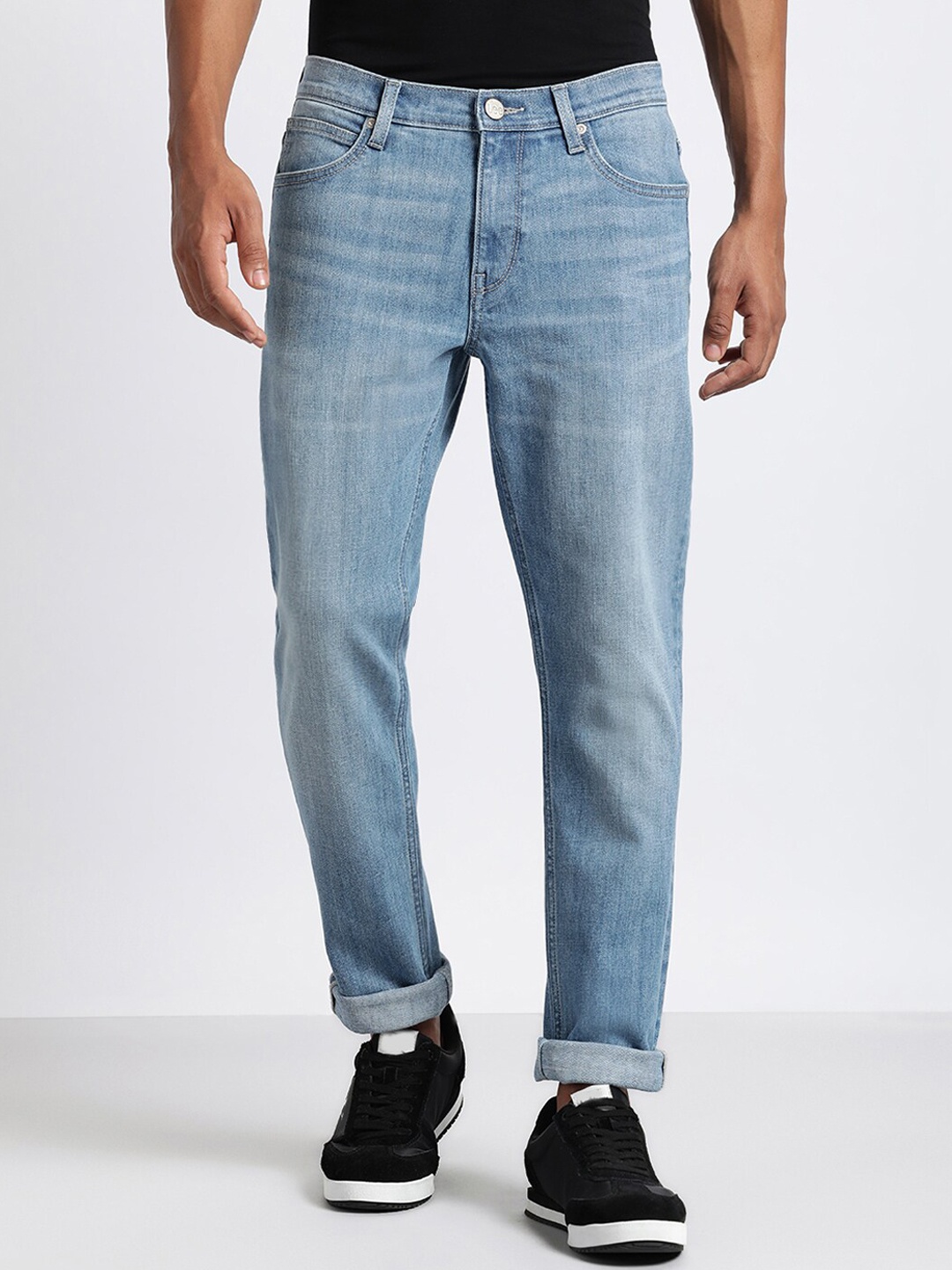 

Lee Men Bruce Clean Look Light Fade Mid-Rise Jeans, Blue