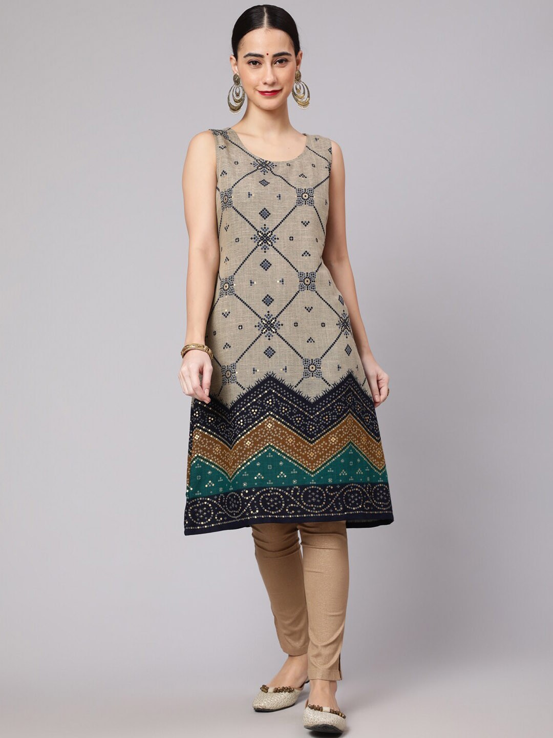 

AKS Couture Ethnic Motifs Printed Kurta With Jacket, Grey