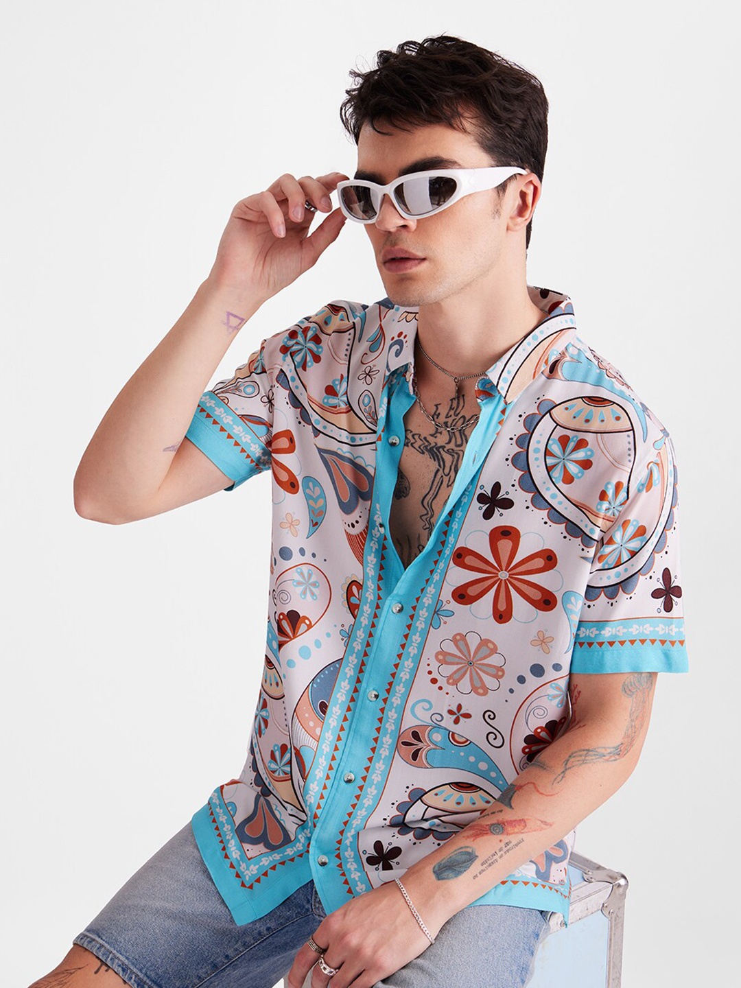

The Souled Store Men White Ethnic Motifs Printed Spread Collar Casual Shirt