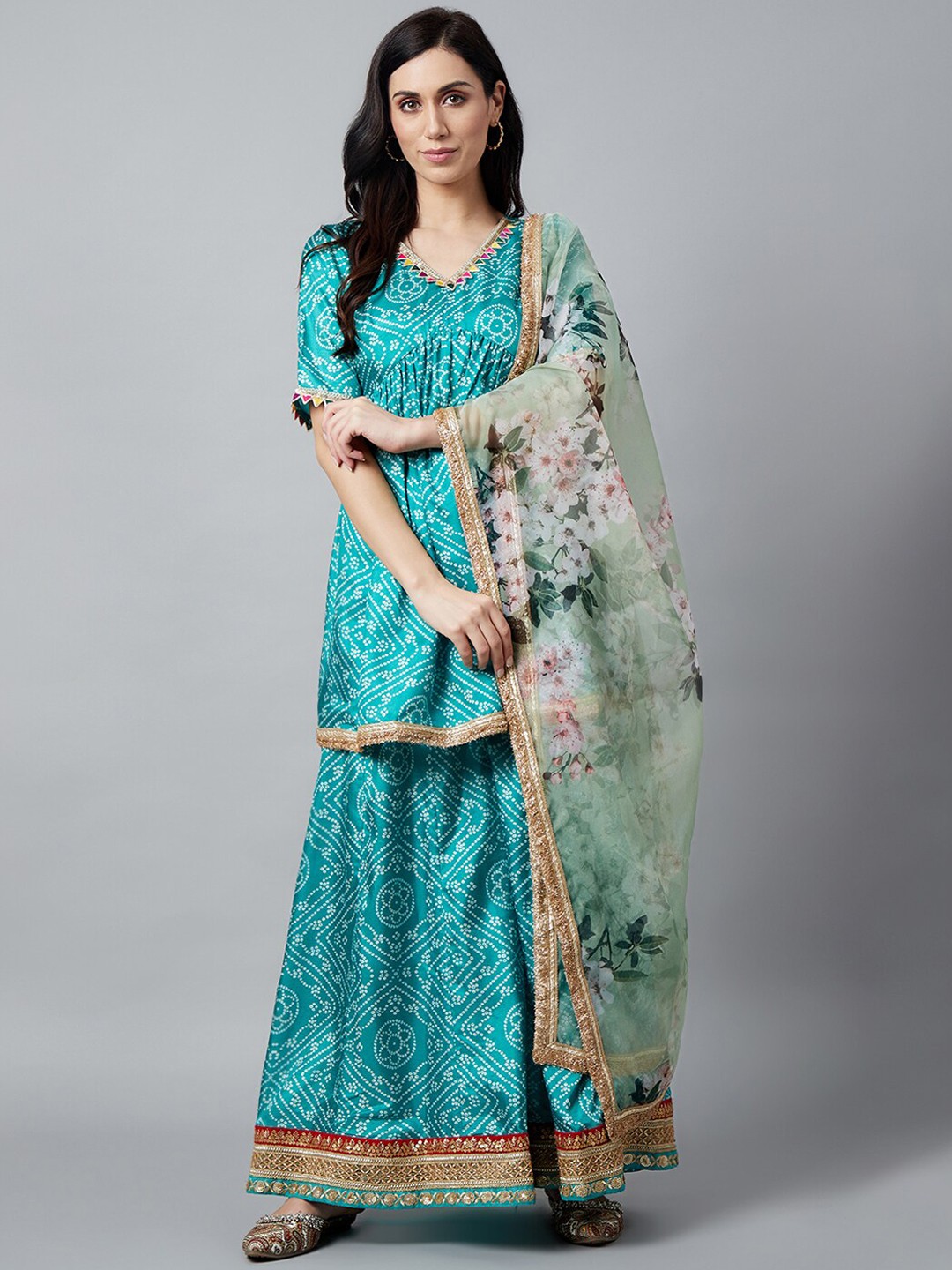 

AKS Bandhani Printed Empire V-Neck Kurta & Palazzos With Dupatta, Green