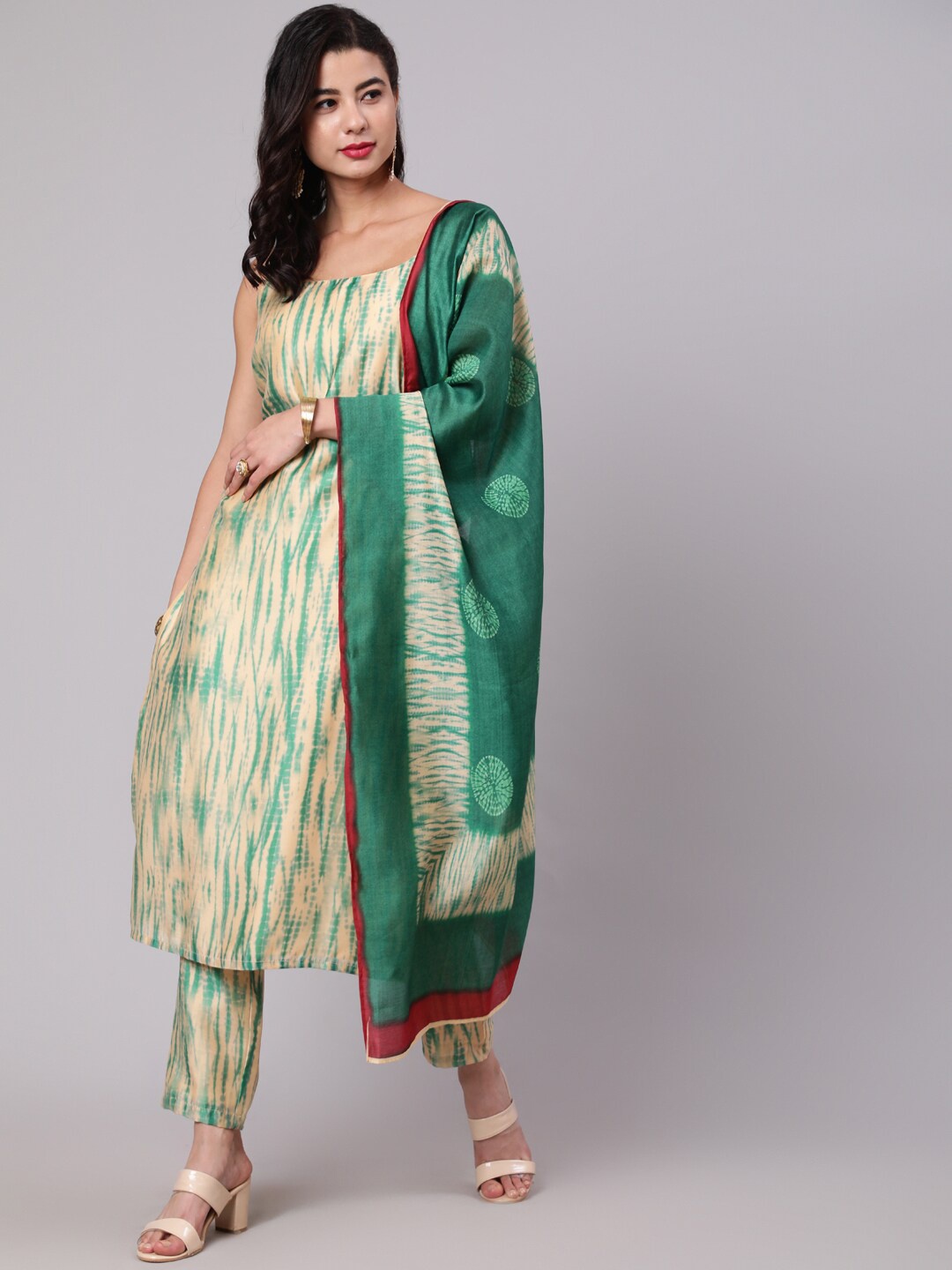 

AKS Ombre Printed Straight Chanderi Silk Kurta With Trousers & Dupatta, Cream