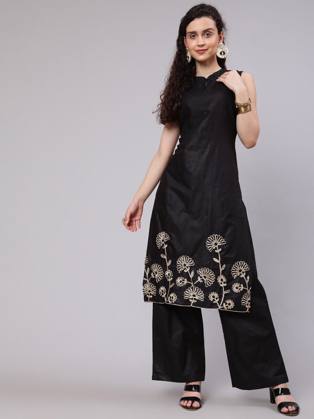 

AKS Floral Embroidered Thread Work Straight Kurta With Palazzos, Black