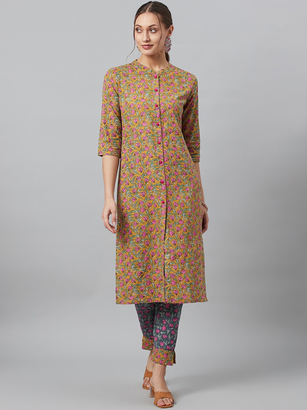 

AKS Floral Printed Mandarin Collar Regular Pure Cotton Kurta With Trousers, Mustard