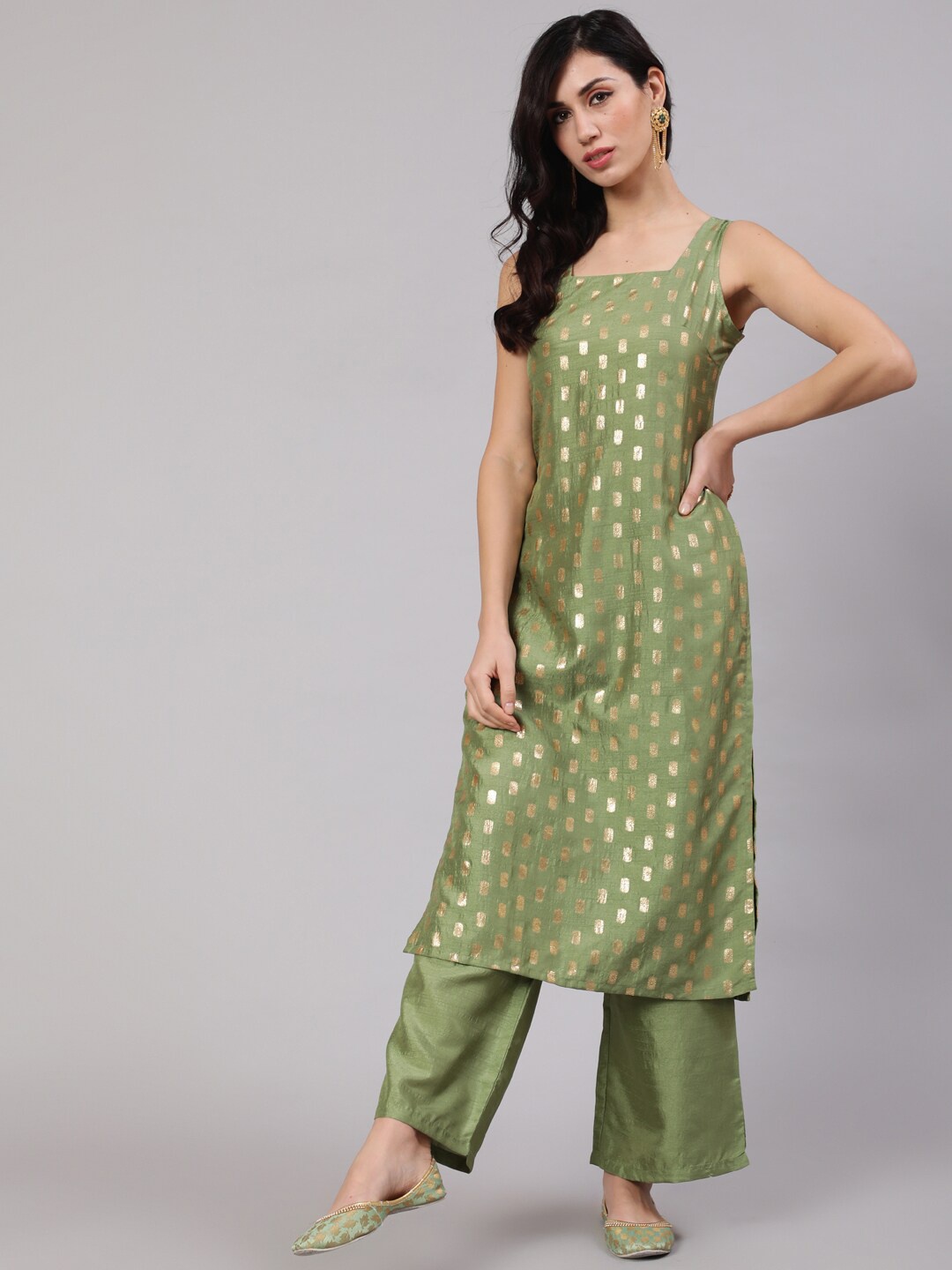 

AKS Ethnic Motifs Printed Zari Square Neck Kurta With Palazzos, Green