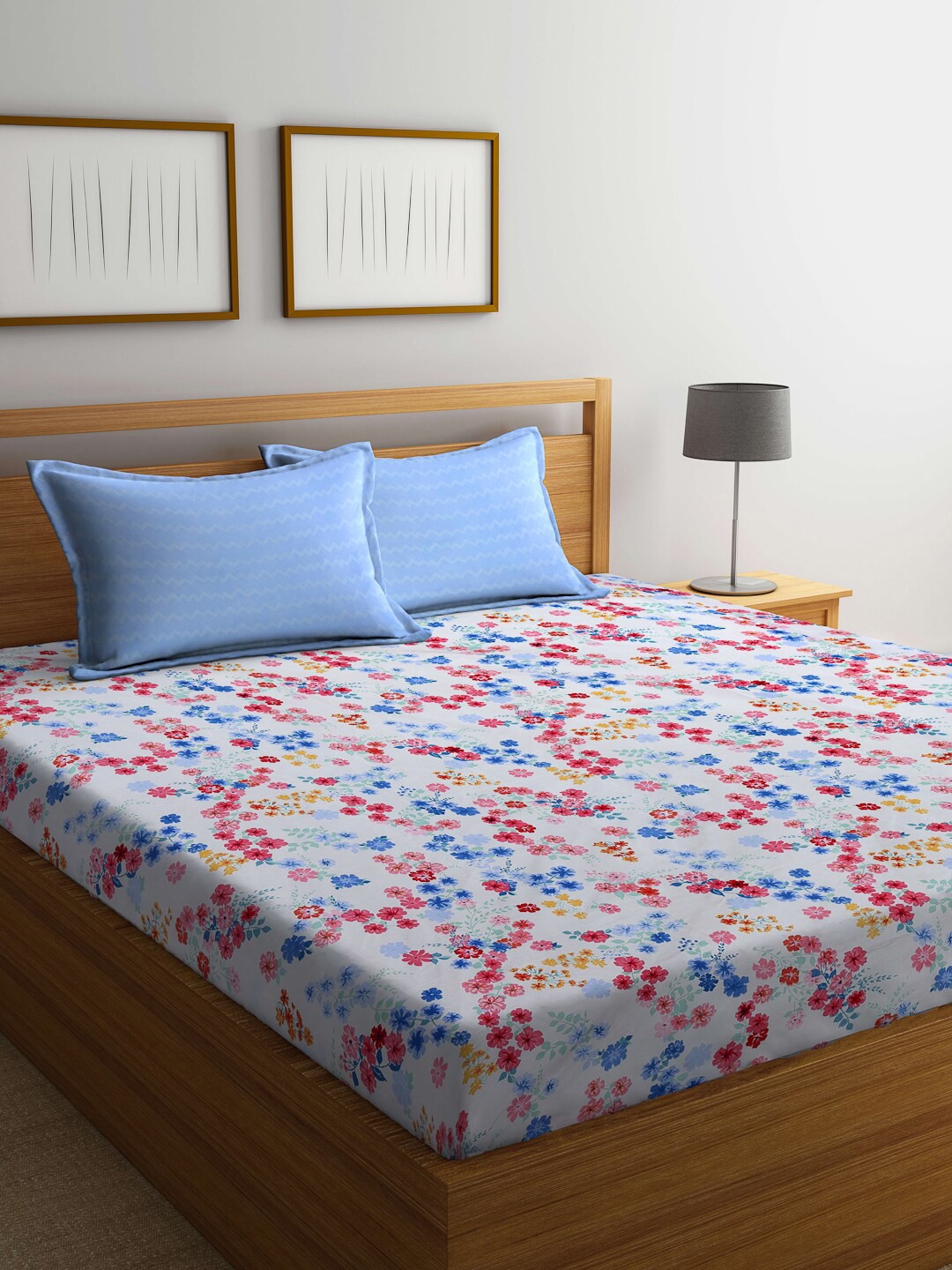 

KLOTTHE Blue & Red Floral Printed 300 TC Double Bedsheet With 2 Pillow Covers