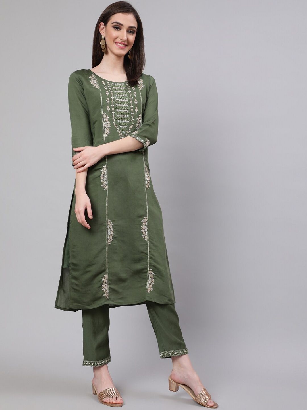 

AKS Couture Floral Embroidered Kurta With Trousers & Dupatta, Green