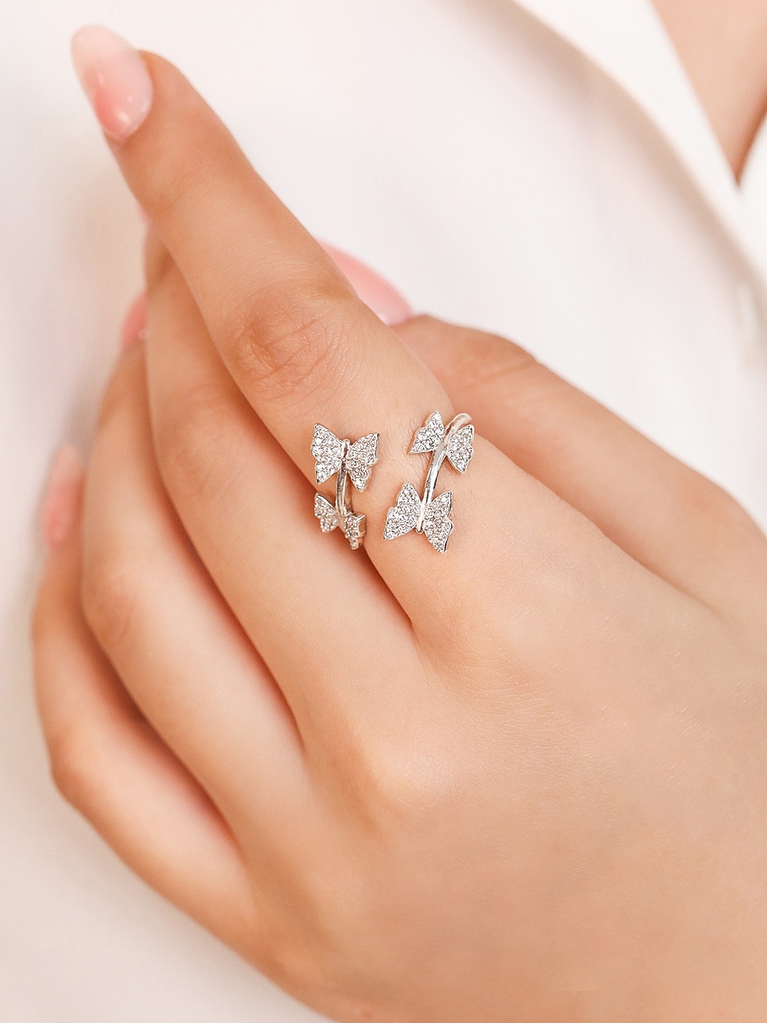 

Zavya 925 Sterling Silver Rhodium-Plated CZ Studded Adjustable Finger Ring