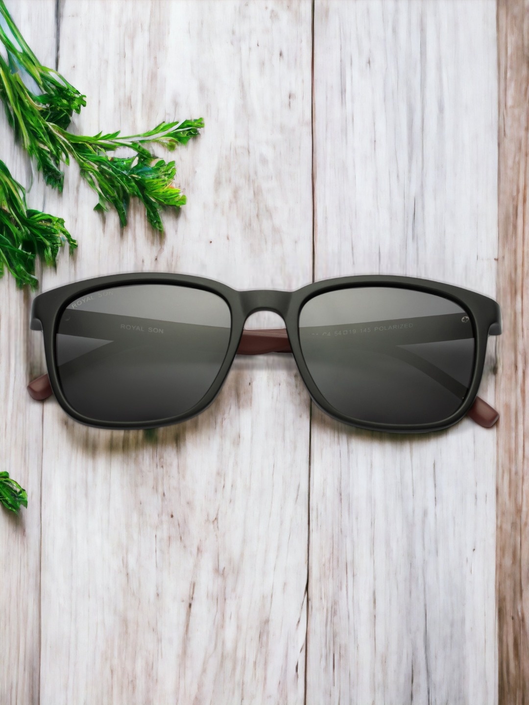

ROYAL SON Unisex Square Sunglasses with Polarised and UV Protected Lens, Black