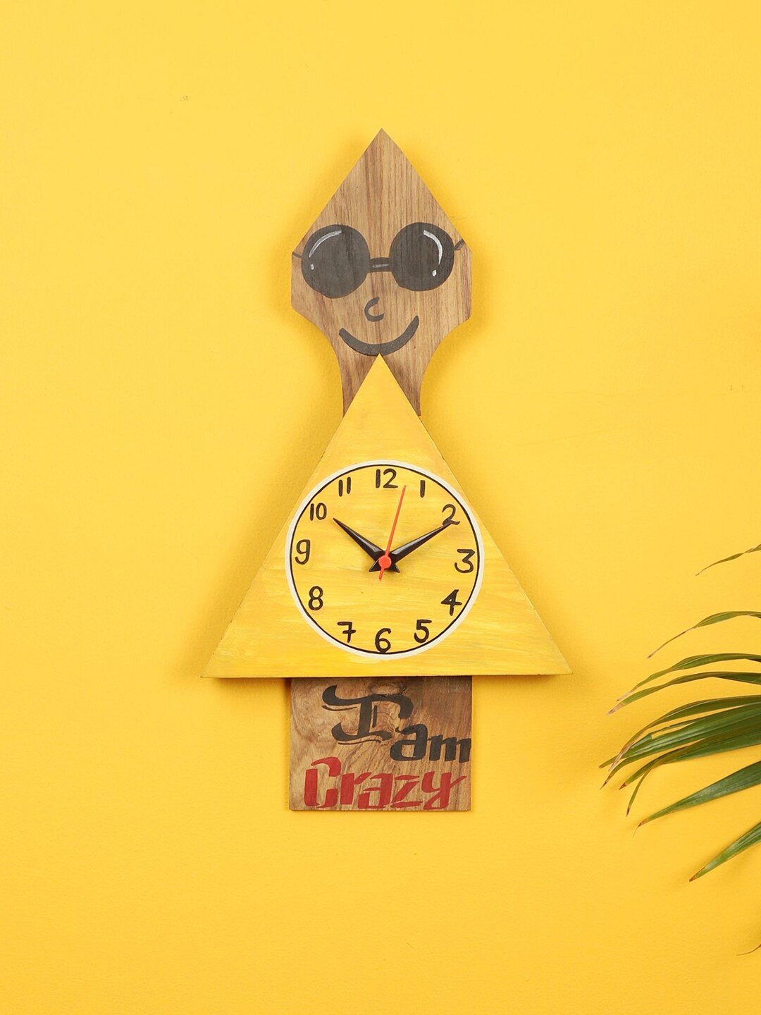 

AAKRITI ART CREATIONS Yellow & Brown Printed Geometric Contemporary Wall Clock