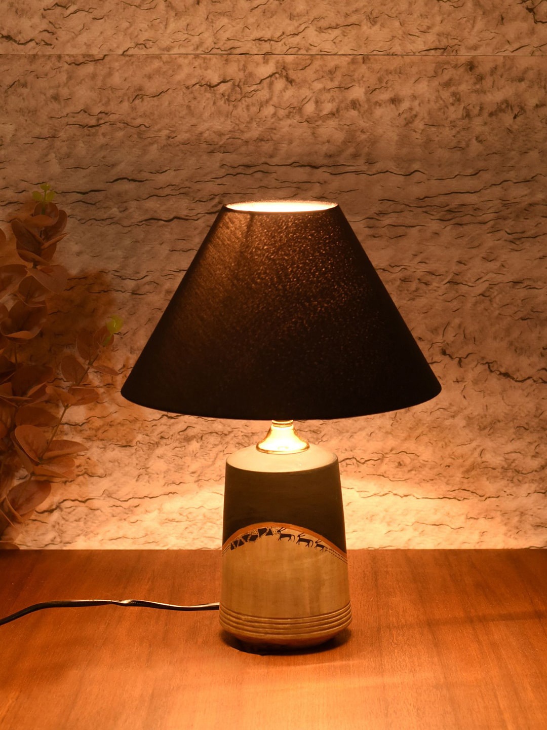 

AAKRITI ART CREATIONS Black Terracotta Table Lamp with Shade