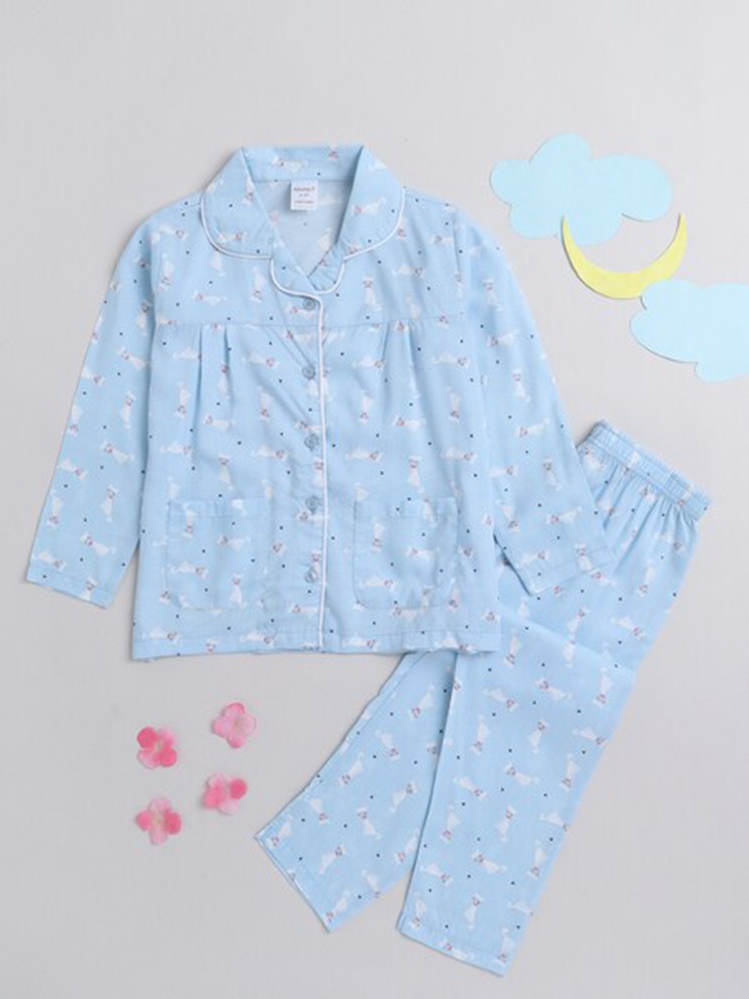 

MANET Girls Conversational Printed Lapel Collar Night suit, Blue