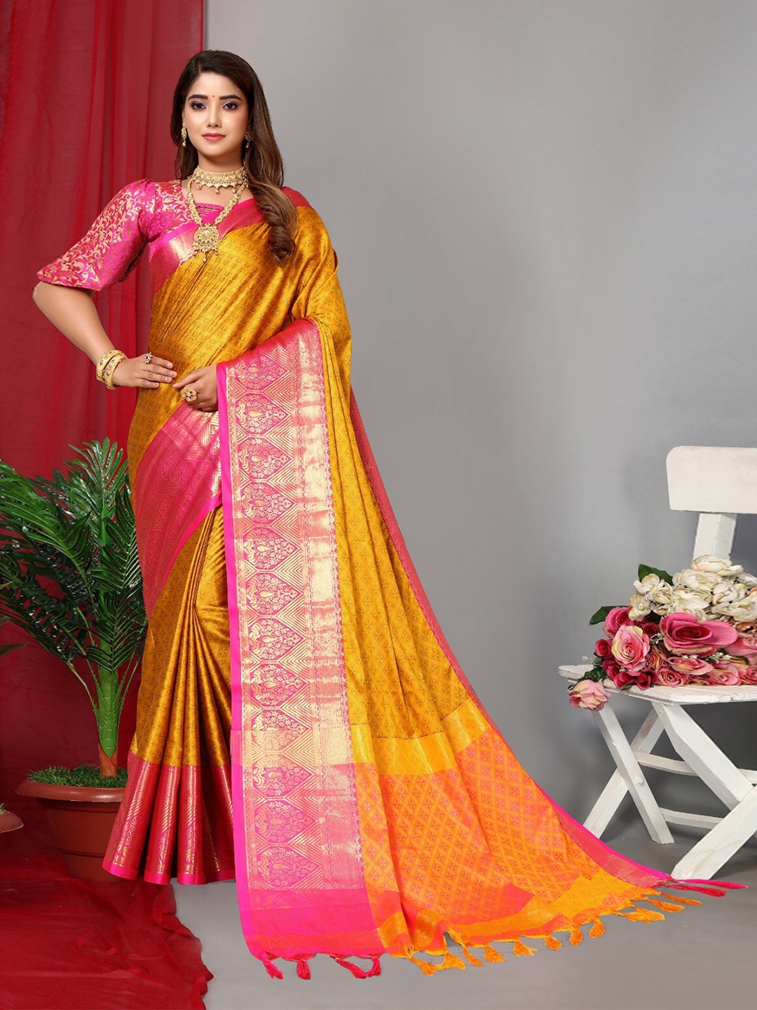 

DIVASTRI Ethnic Motifs Woven Design Zari Silk Cotton Kanjeevaram Saree, Mustard