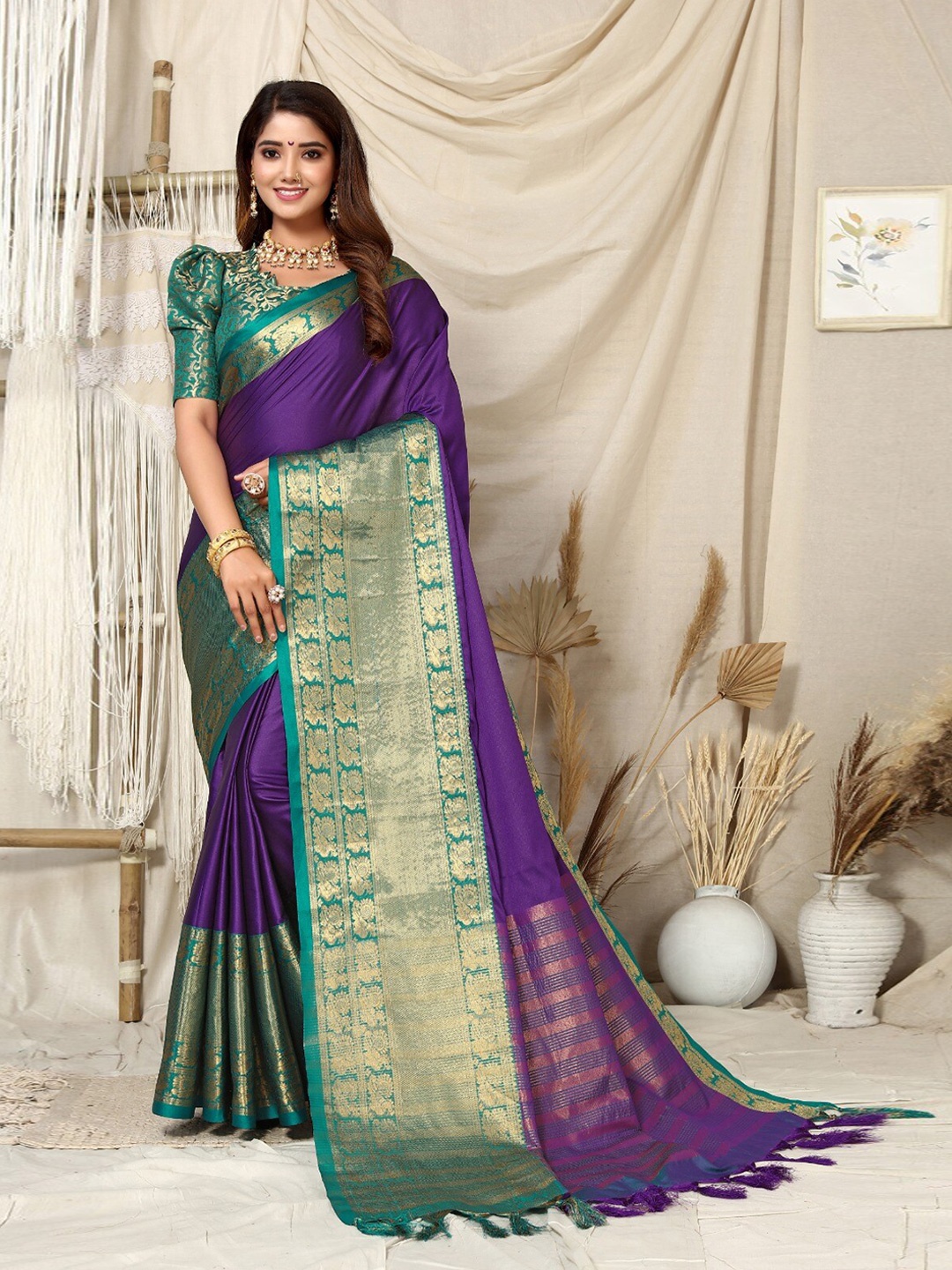 

DIVASTRI Zari Silk Cotton Kanjeevaram Saree, Purple