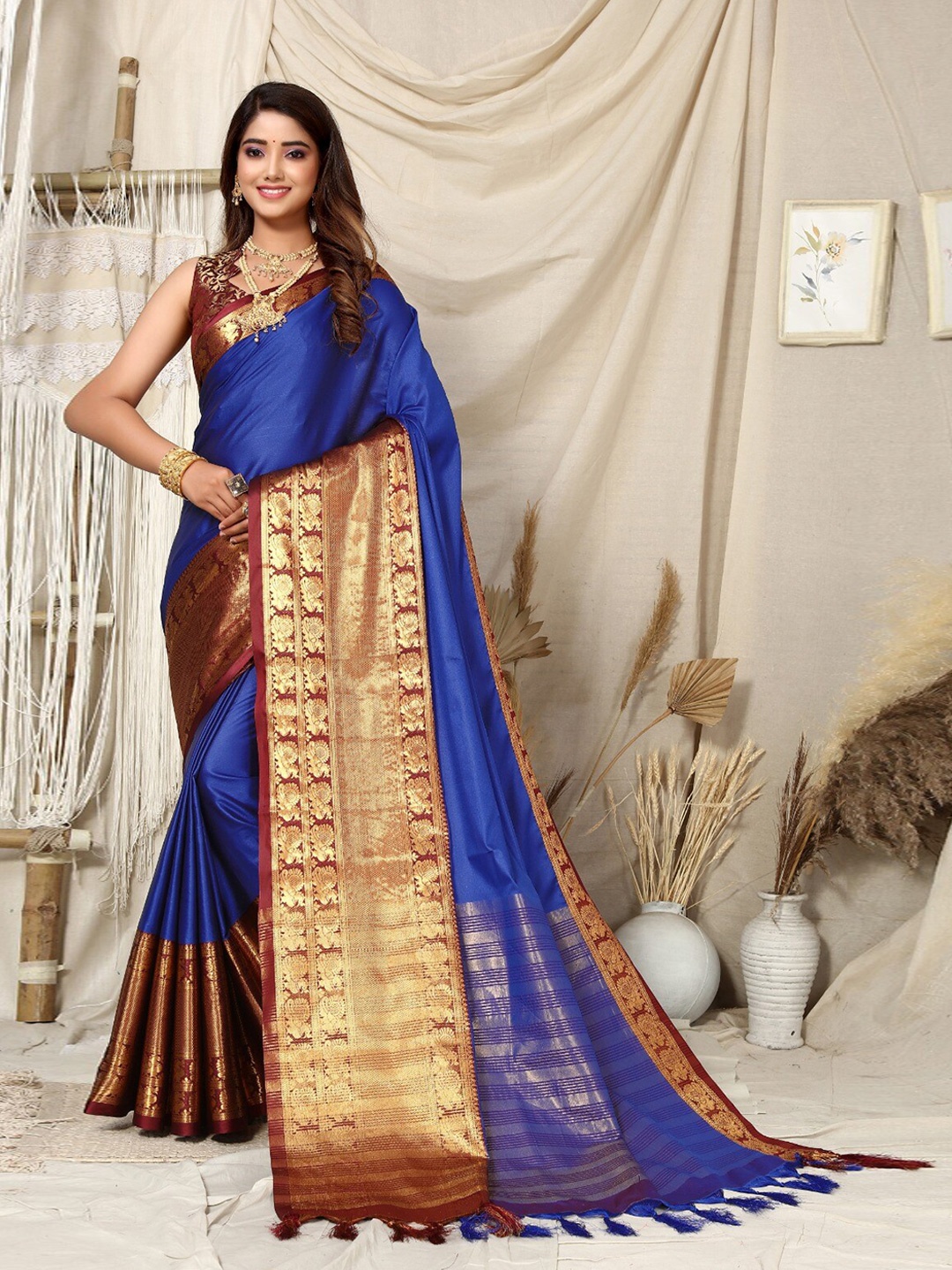 

DIVASTRI Zari Silk Cotton Kanjeevaram Saree, Blue