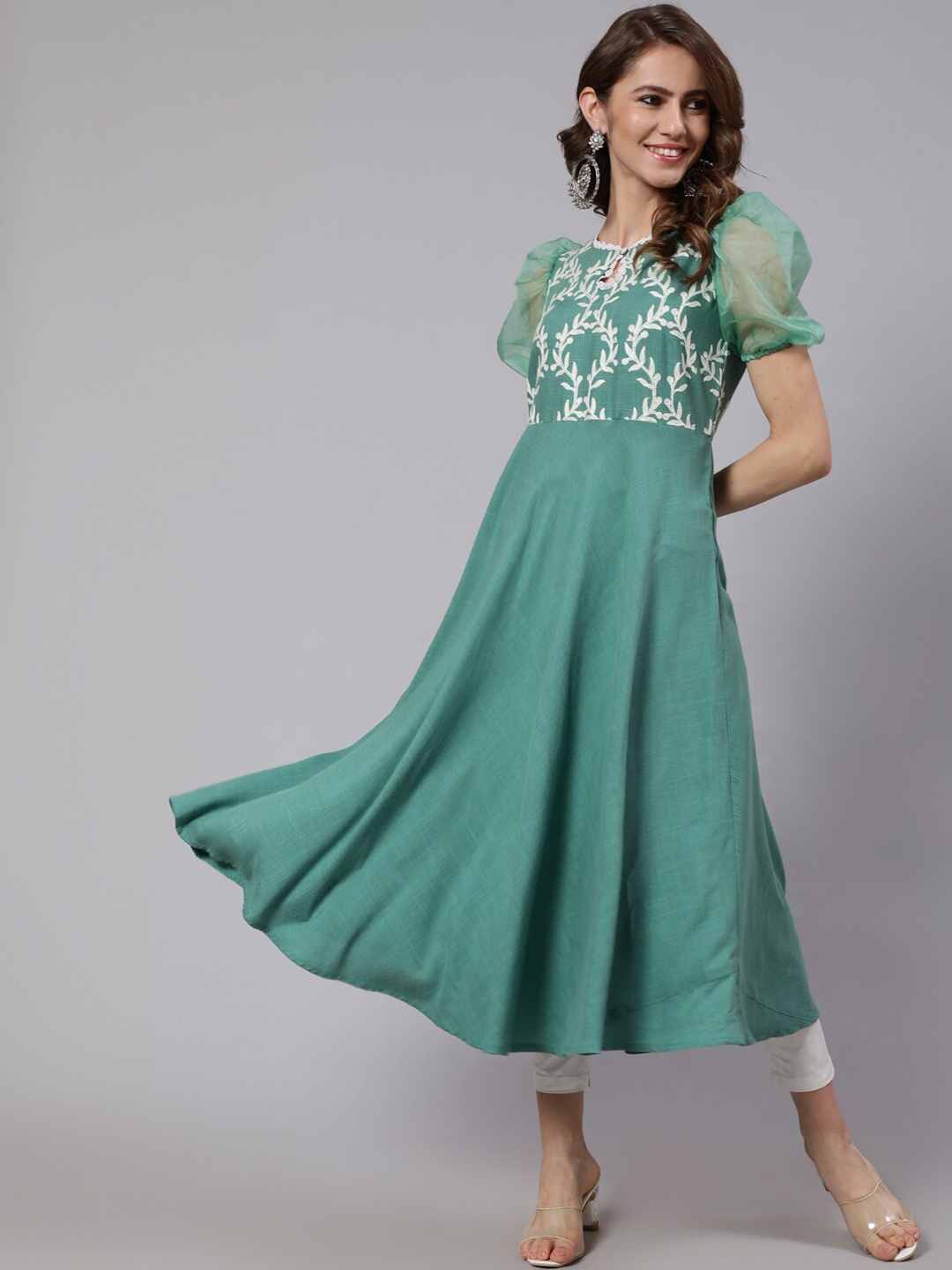 

AKS Couture Embroidered Thread Work Detailed Puff Sleeves Anarkali Kurta, Green