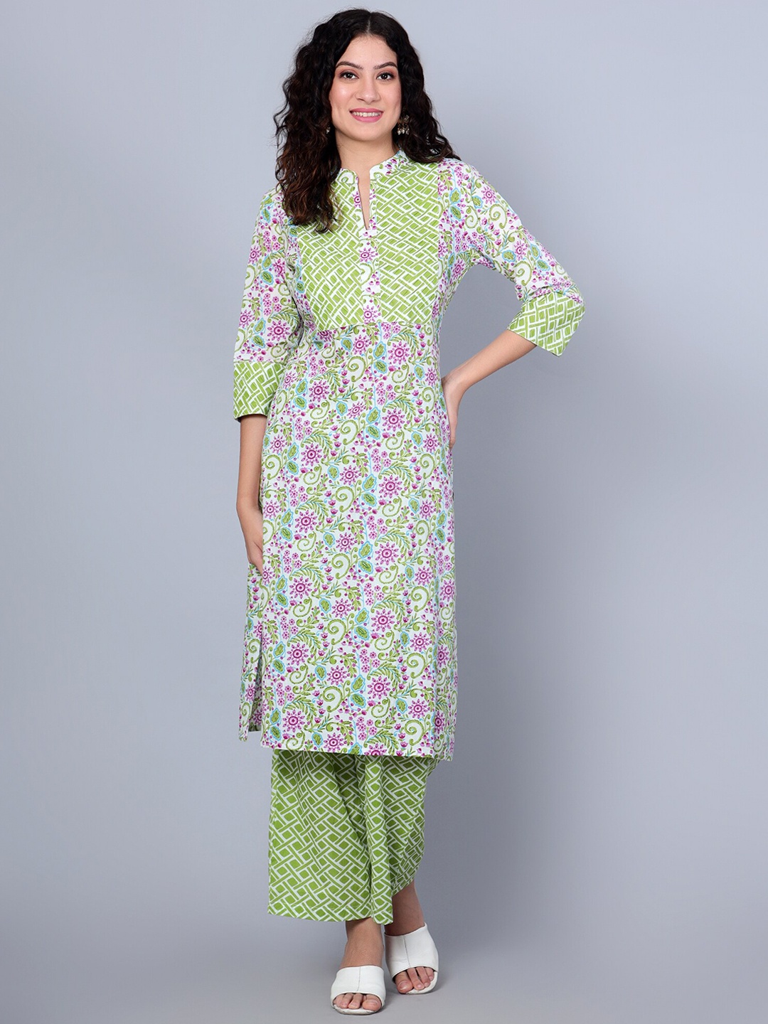 

Idalia Floral Printed Mandarin Collar Pure Cotton Kurta with Palazzos, Green
