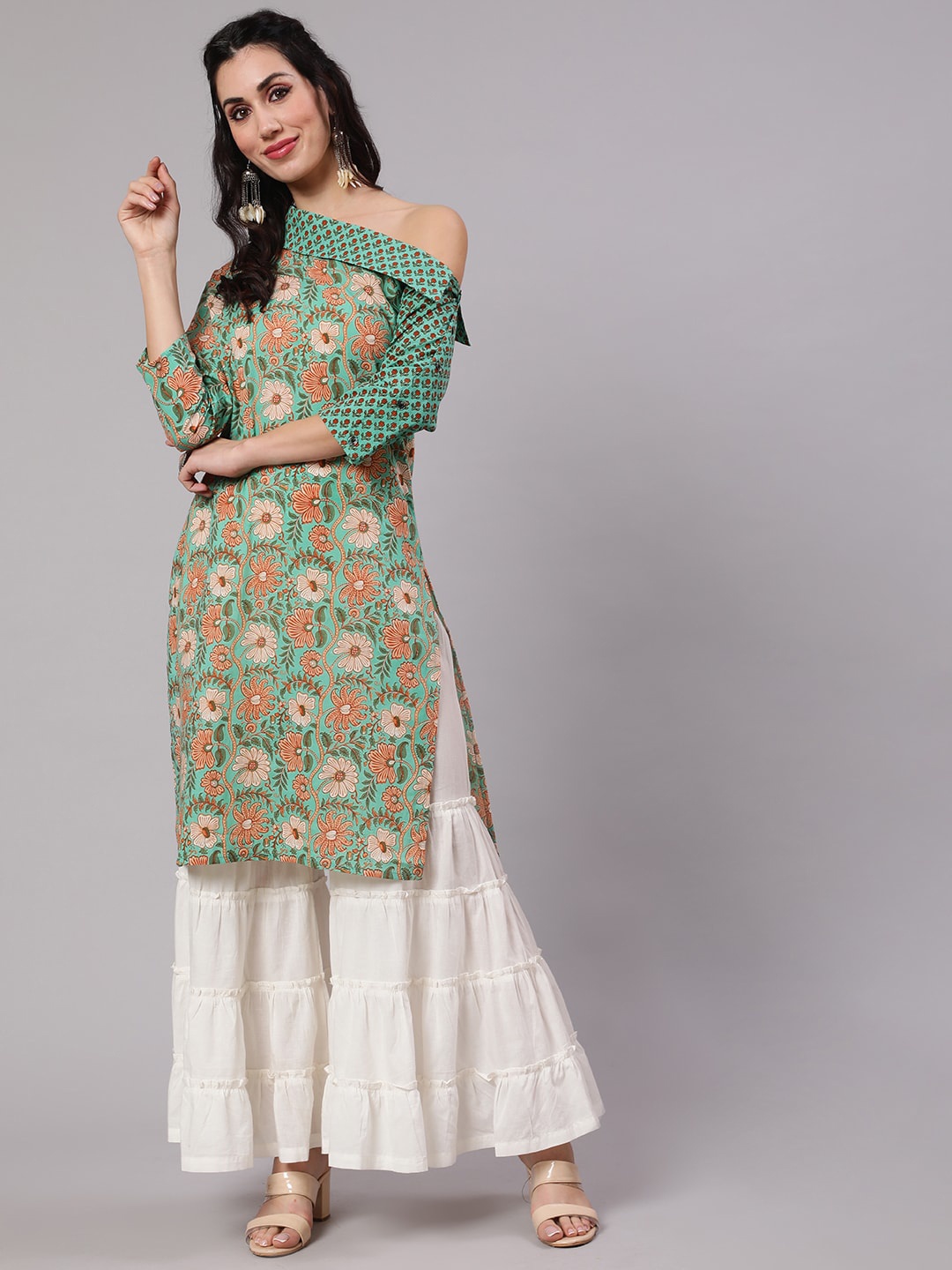 

AKS Floral Printed Off Shoulder Cotton Kurta, Green