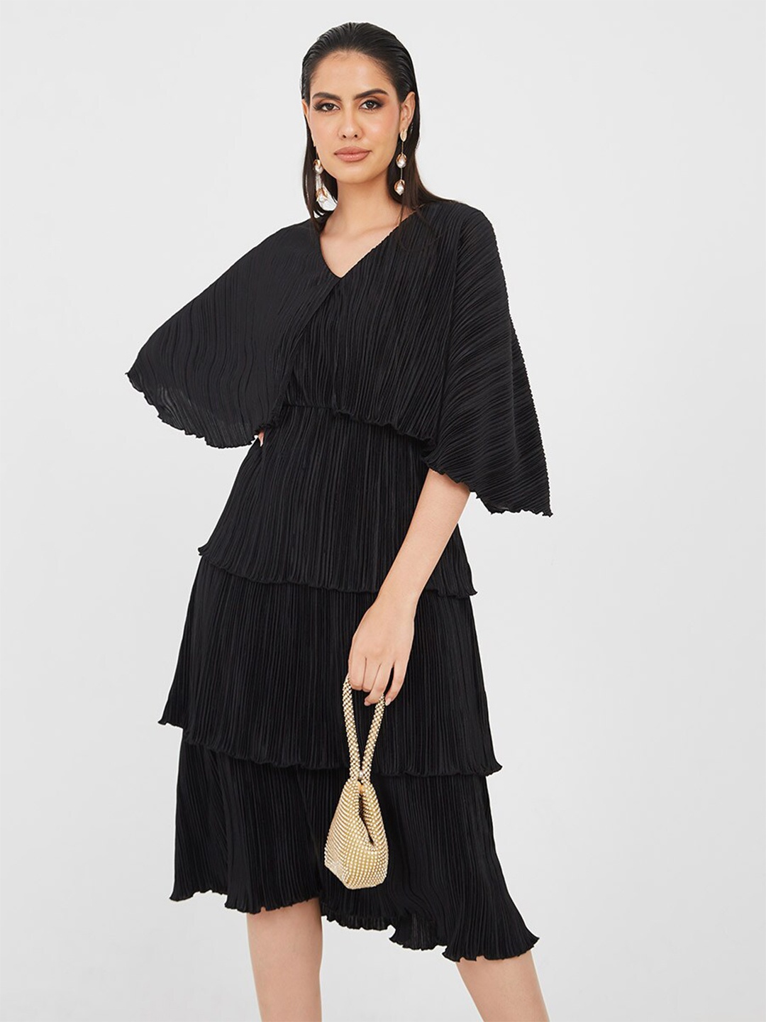 

Styli Black V-Neck Flared Sleeves Accordion Pleats Tiered Midi A-Line Dress