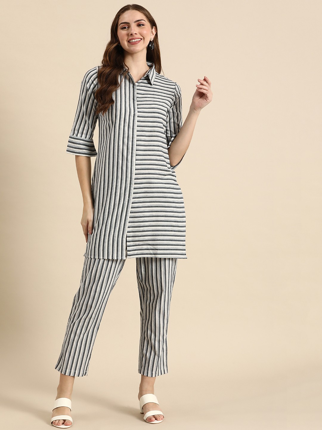 

Anouk Women Striped Regular Pure Cotton Kurta with Trousers, Off white