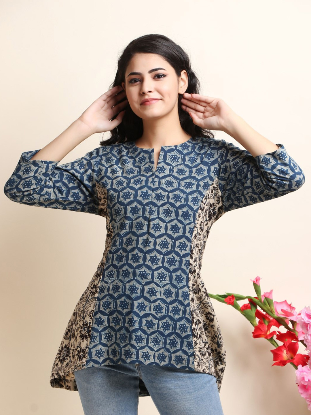 

Trinjann Pack Of 2 Geometric Printed Pure Cotton Kurtis, Blue